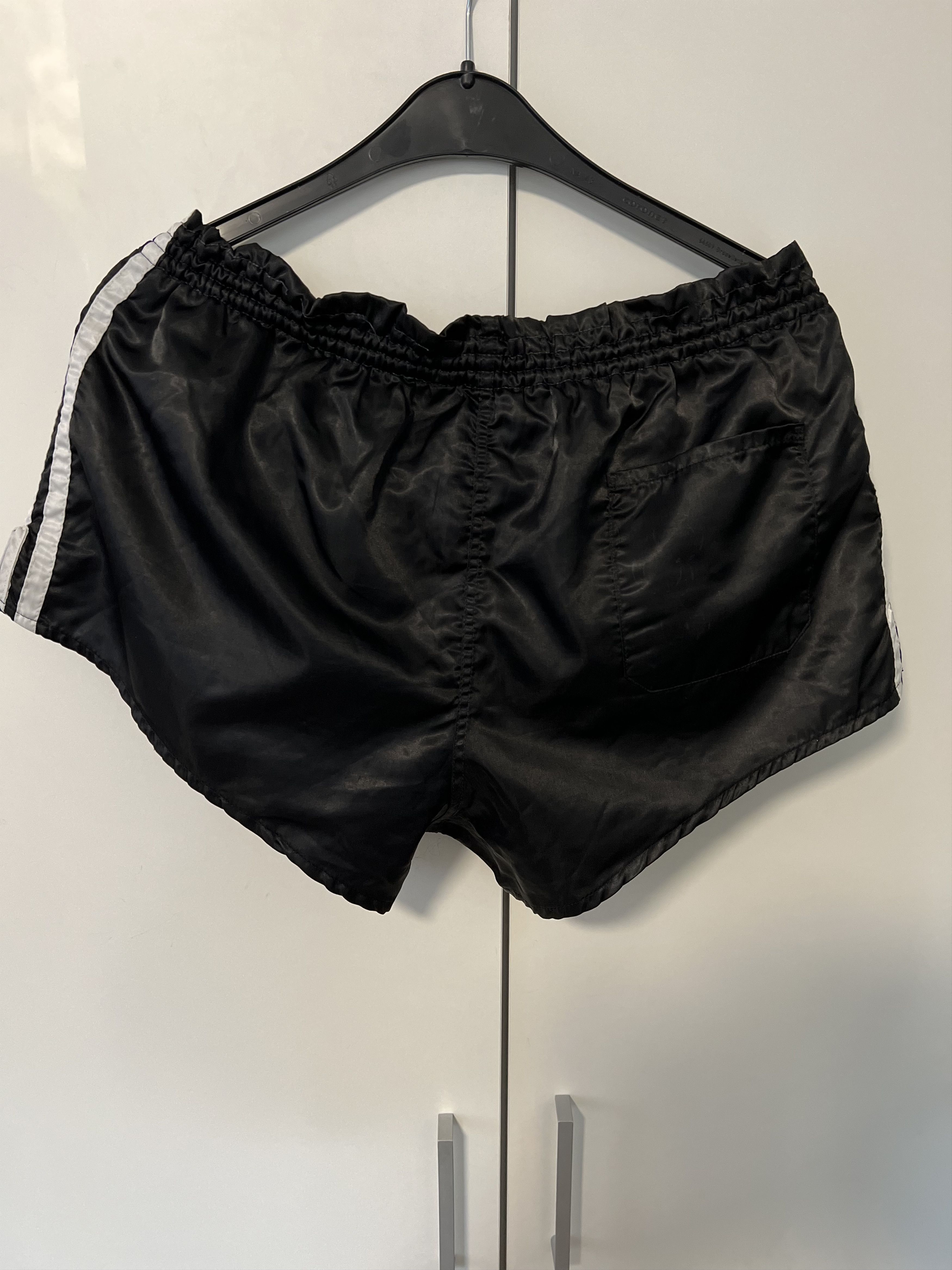 Adidas ADIDAS VINTAGE SHORTS MADE IN WEST GERMANY Short Size US 34 / EU 50 - 13 Thumbnail