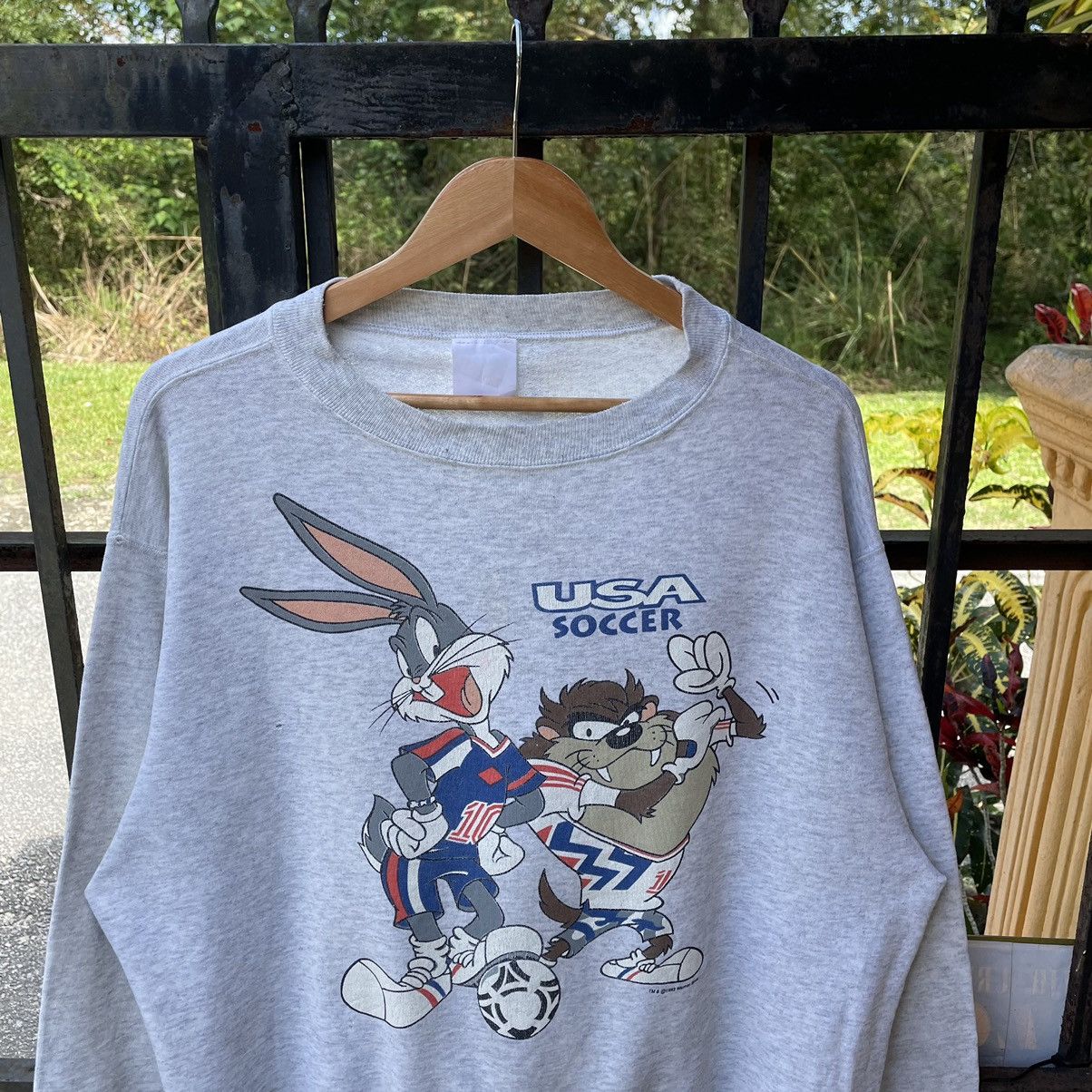 Vintage × Warner Bros 🔥Vintage 1993 Bugs Bunny And Tazmania Big Image Sweatshirts Size US L / EU 52-54 / 3 - 3 Thumbnail
