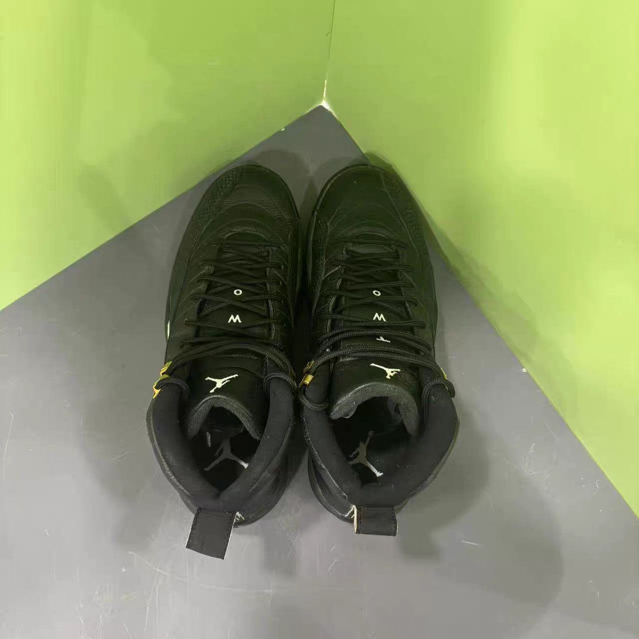 Jordan Brand Air Jordan 12 Black Gold K15 Size US 9 / EU 42 - 7 Thumbnail