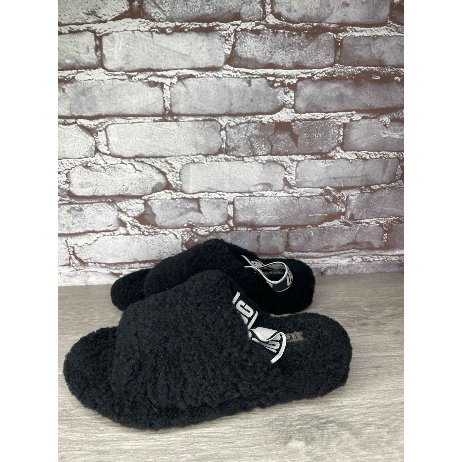 Ugg UGG Fluff Yeah Black Sheepskin Fur Slingback Slippers Sandal Size US 8 / IT 38 - 15 Thumbnail