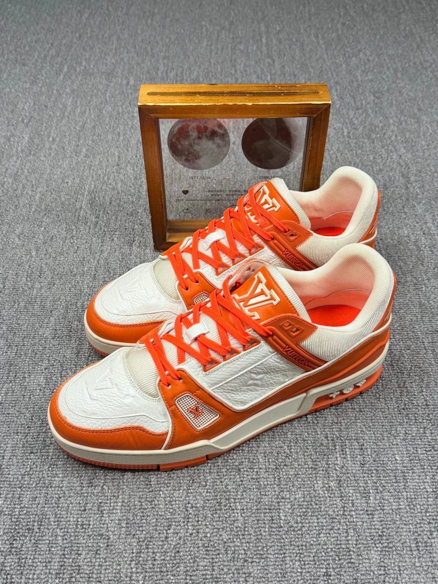 Louis Vuitton Louis Vuitton Training White Lowtop Sneakers 9 Men Size US 9 / EU 42 - 1 Thumbnail