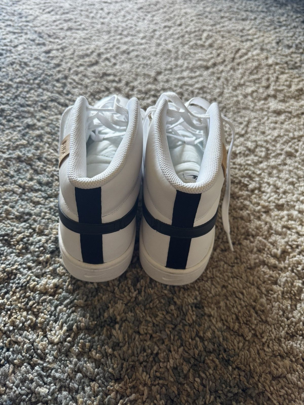 Nike Nike Court Royal 2 Mid Size US 13 / EU 46 - 3 Thumbnail