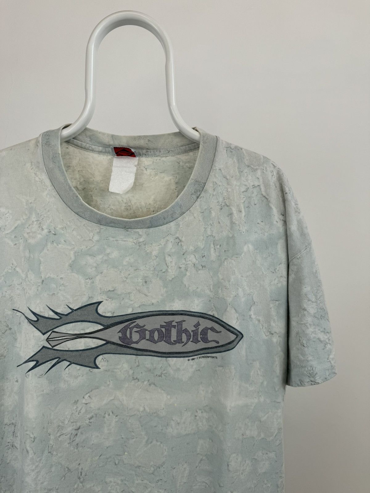 Vintage Vintage 1997 Gothic Surf Big Logo Tye Die Tee Size US L / EU 52-54 / 3 - 2 Thumbnail