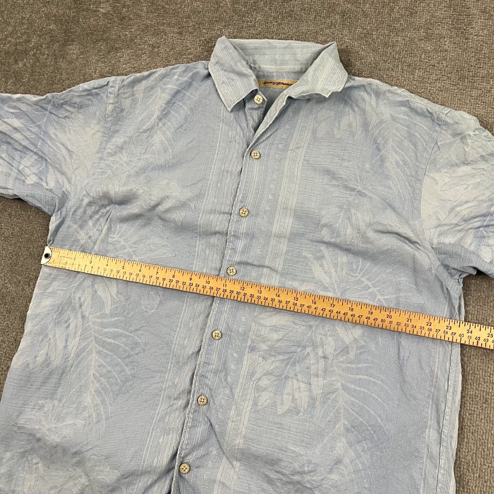 Tommy Bahama **Tommy Bahama Mens Blue Floral Silk Hawaiian Shirt L Button-Up** User: **Tommy Bahama Mens Blue Silk Floral Hawaiian Shirt L Button-Up** Size US L / EU 52-54 / 3 - 5 Thumbnail