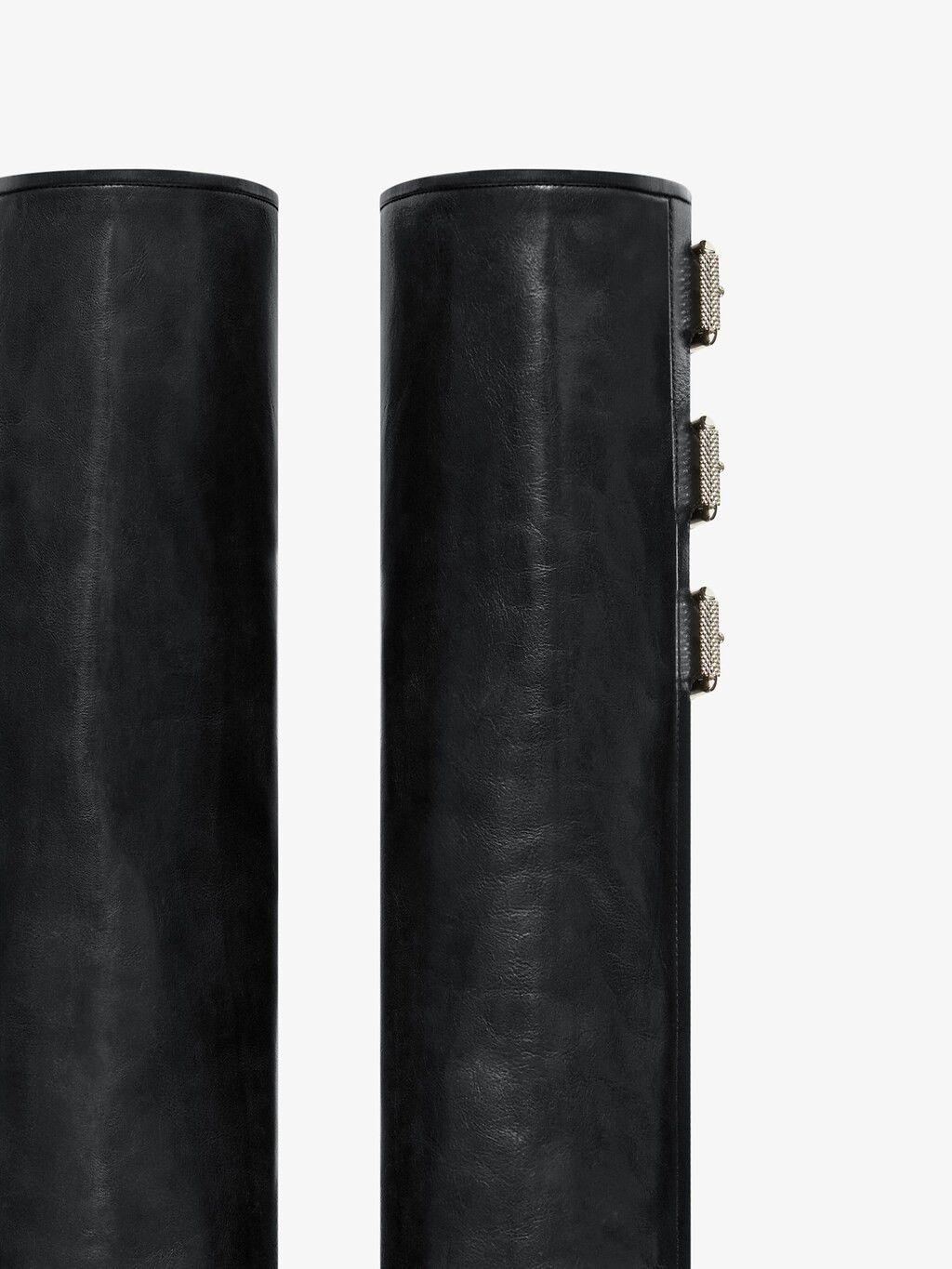 Givenchy o1lv12m0326 Shark Buckles High Boots 90mm in Black Size US 7 / IT 37 - 4 Thumbnail