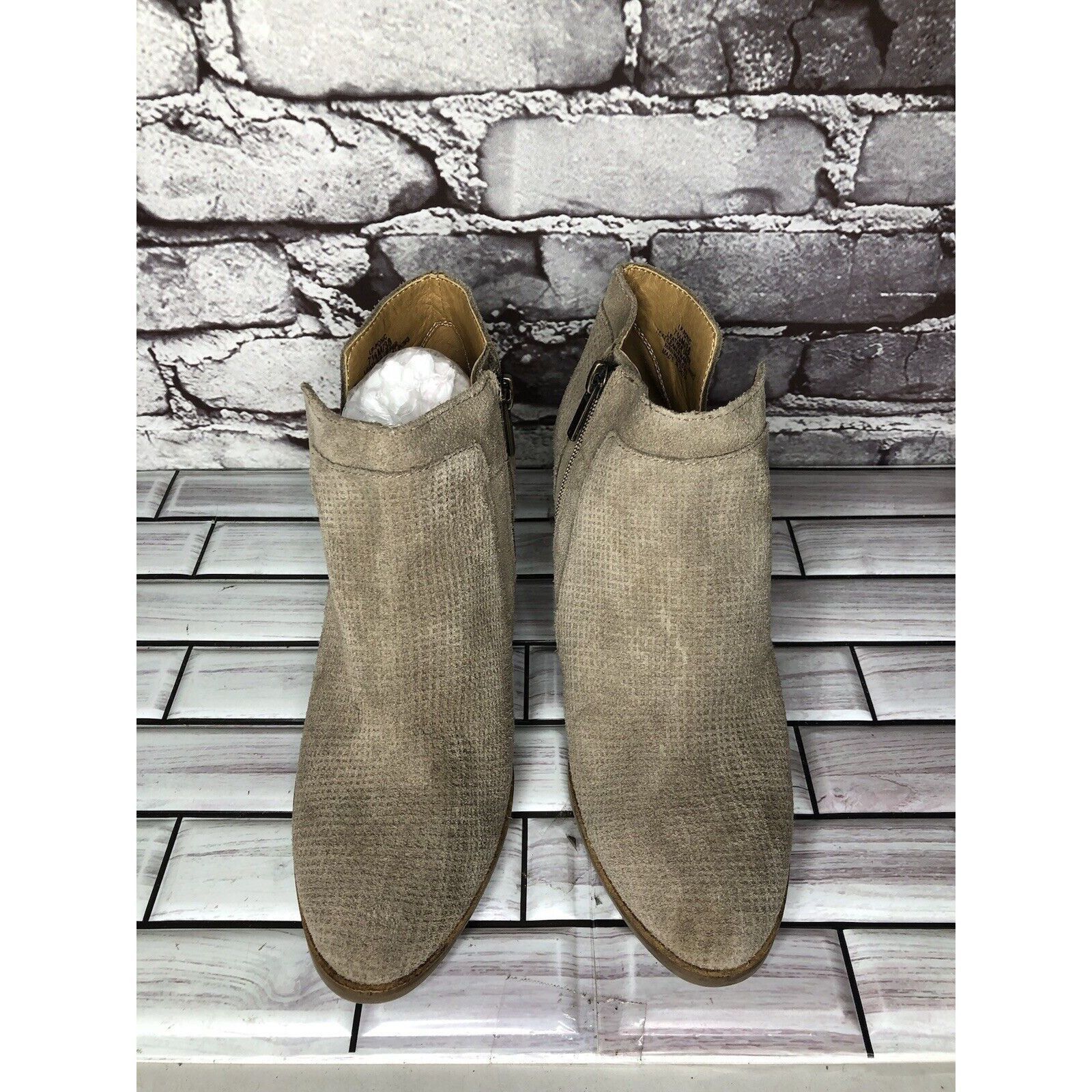 Lucky Brand Lucky Brand Ponic Taupe Tan Suede Cutout Block Heel Booties Size US 7.5 / IT 37.5 - 21 Thumbnail