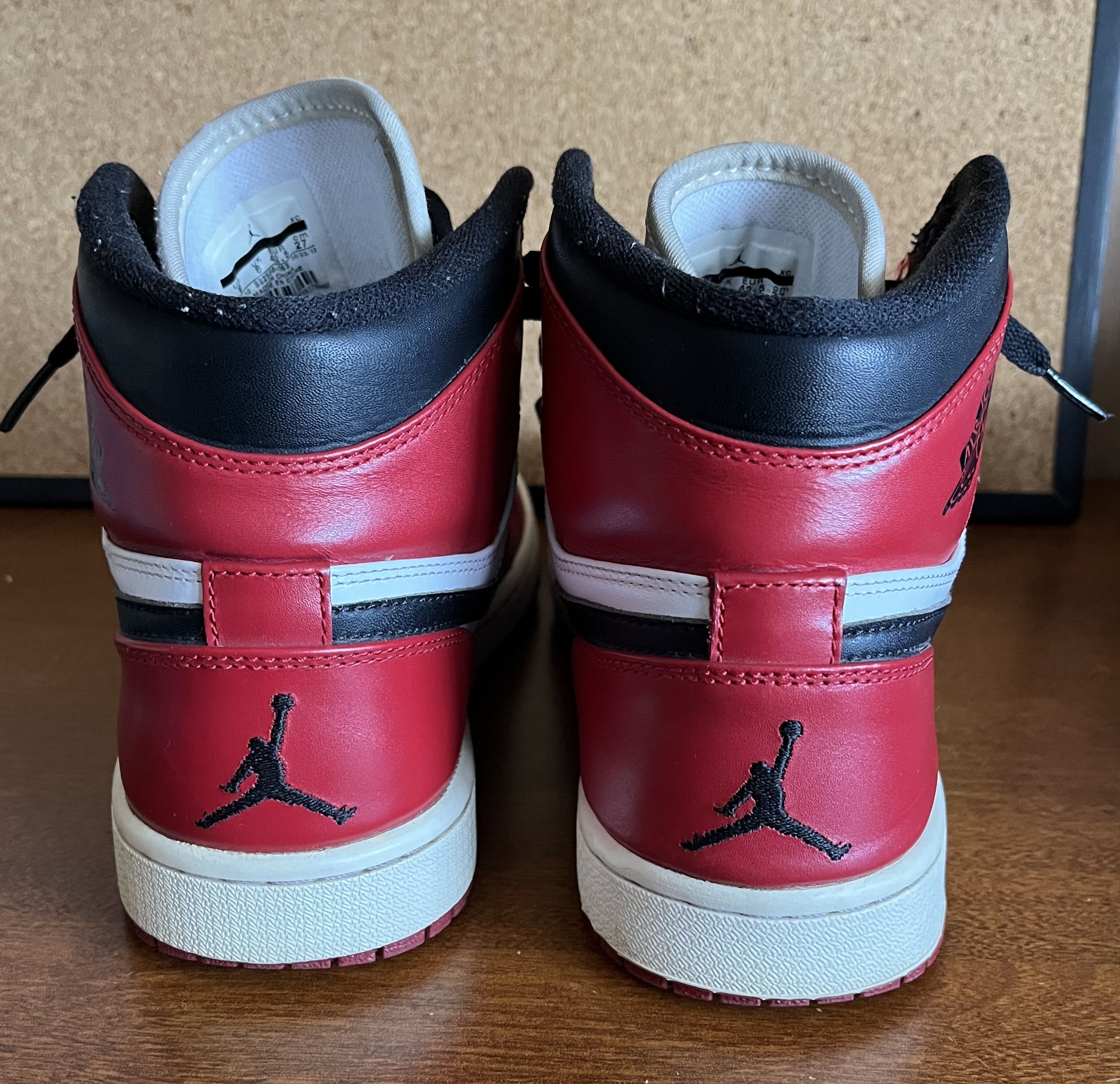 Jordan Brand × Nike Jordan 1 Chicago 2012 Size US 9 / EU 42 - 4 Thumbnail