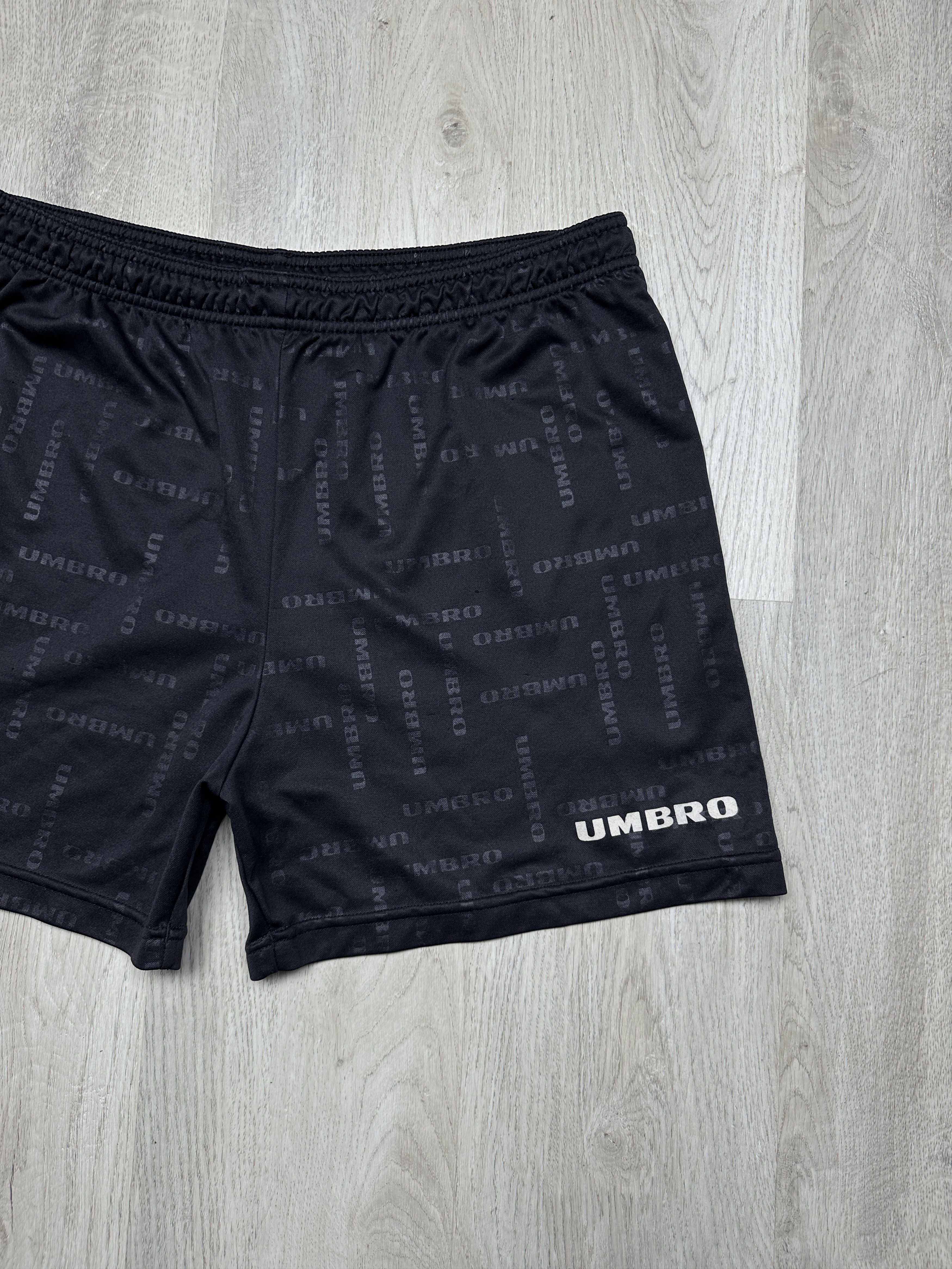 Umbro Umbro Vintage Mens Shorts Size US 36 / EU 52 - 2 Thumbnail