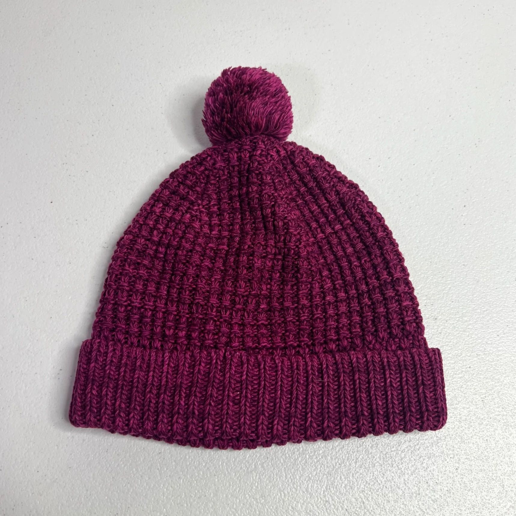 Vintage Columbia Beanie Women's One Size Purple Fuchsia Knit Waffle Cuffed Pom Pom Outdoor Activewear Casual Travel Winter Fall Spring Styles: Beanie Size ONE SIZE - 5 Thumbnail