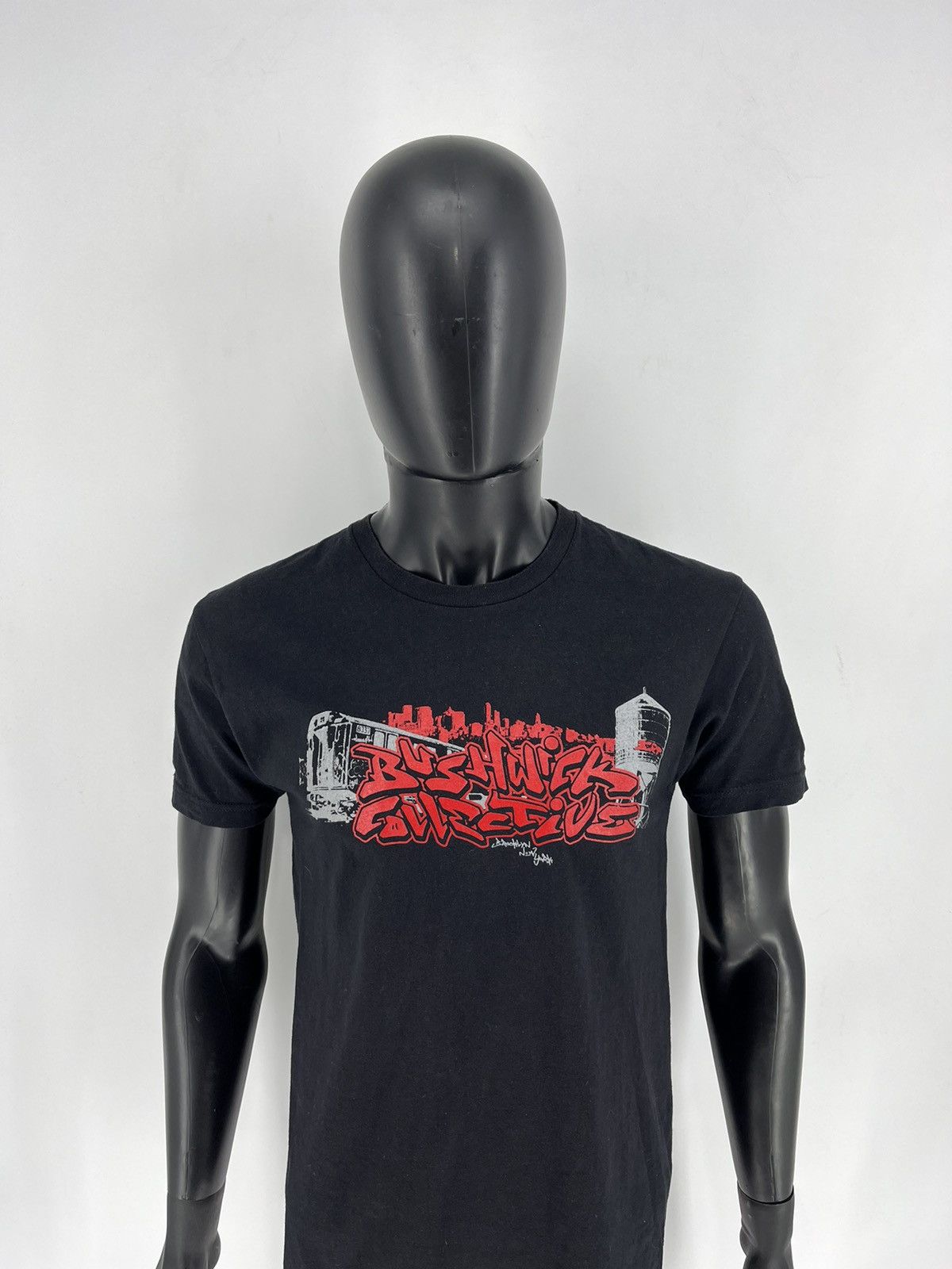 Band Tees Vintage Y2K Bushwick Collective Graphic Print Tshirt Size US S / EU 44-46 / 1 - 5 Thumbnail