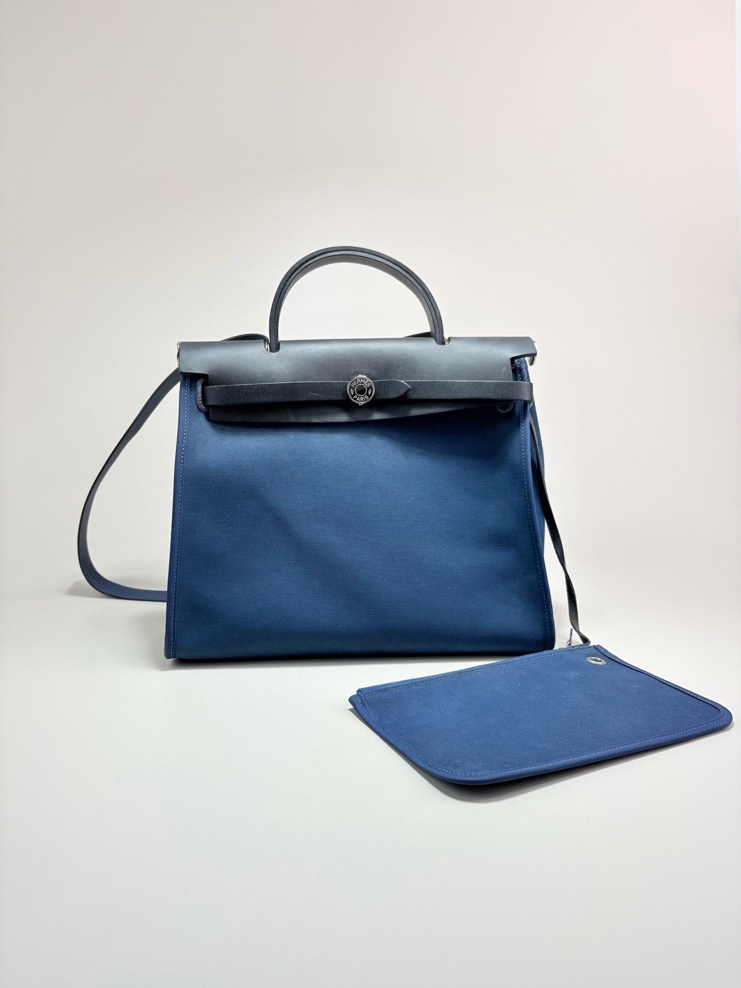 Hermes Hermes Herbag 31 Leather Shoulder Bag Size ONE SIZE - 1 Thumbnail