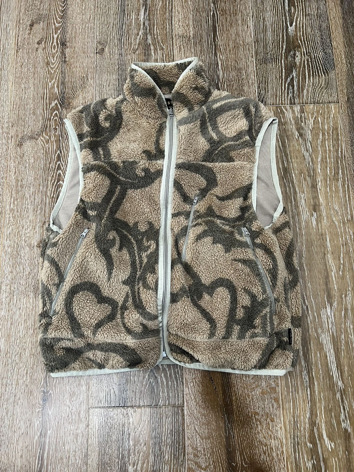 Flagstuff Flagstuff 22aw tribal fleece vest Size US S / EU 44-46 / 1 - 1 Thumbnail
