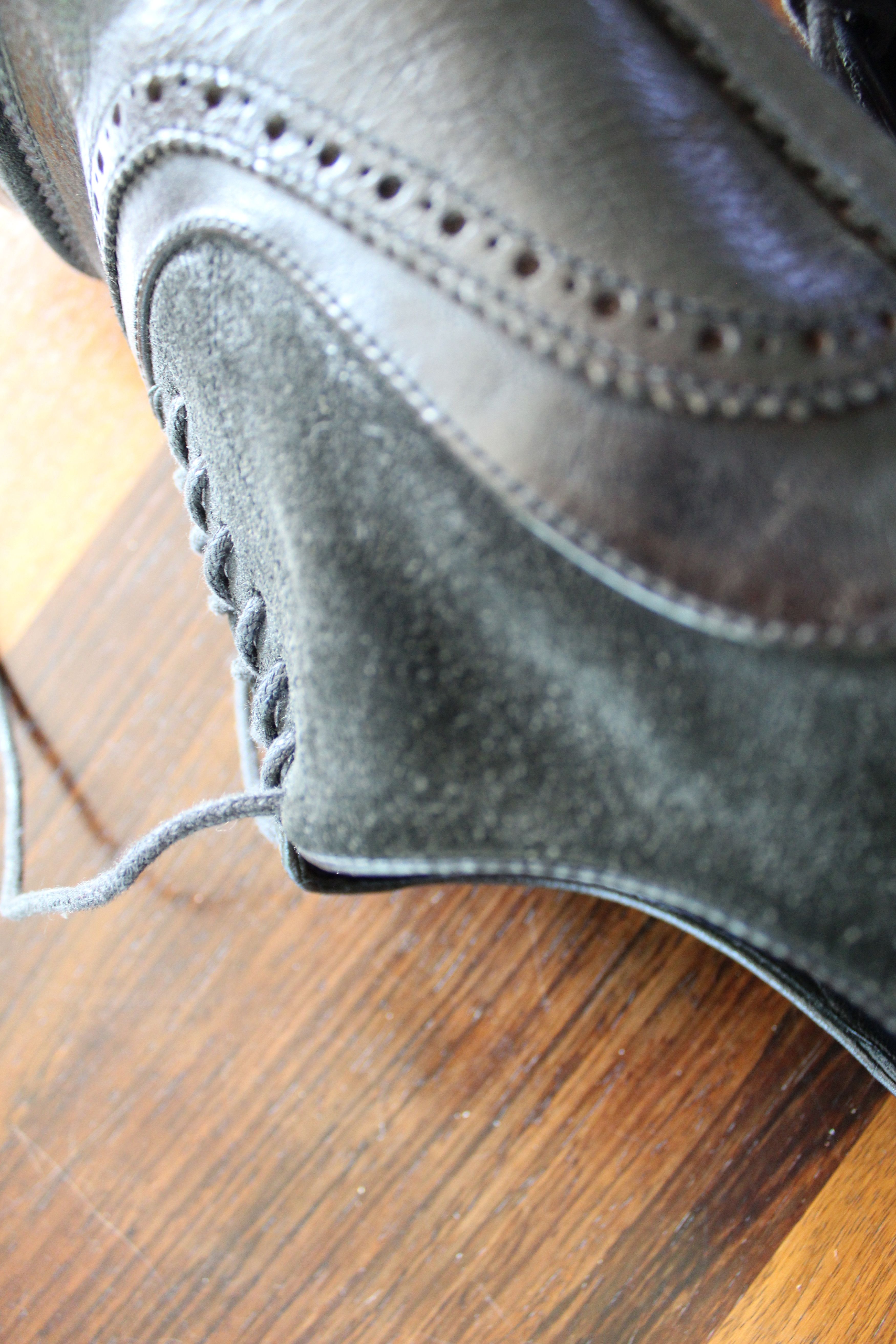 John Varvatos Varvatos Handmade, Two-Tone Double Balmoral w/ Cuban Heel Size US 11 / EU 44 - 9 Thumbnail