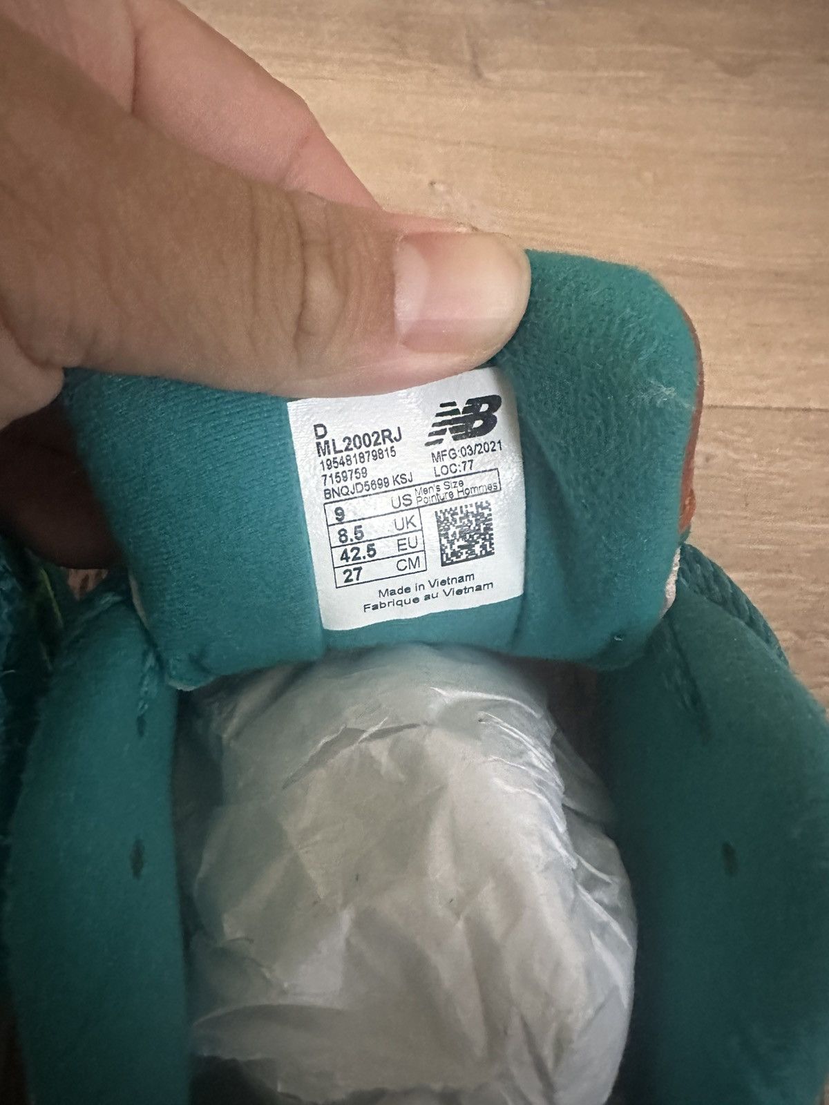 New Balance × Salehe Bembury New Balance x Salehe Bembury “Water Be The Guide” Size US 9 / EU 42 - 5 Thumbnail