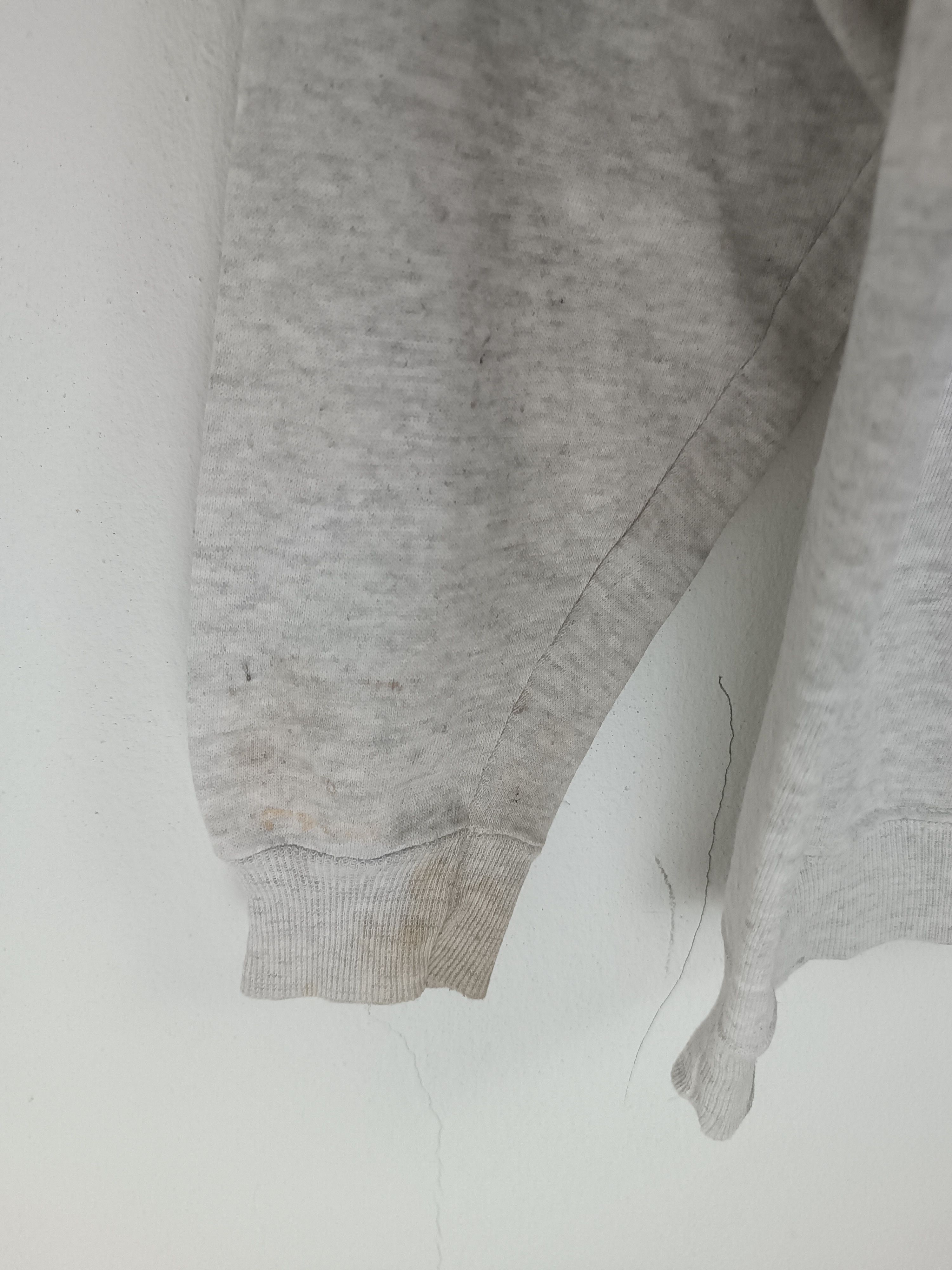 Other THRASHED FADED VINTAGE EARLY 90'S WAIKIKI BEACH SWEATSHIRTS Size US S / EU 44-46 / 1 - 15 Thumbnail