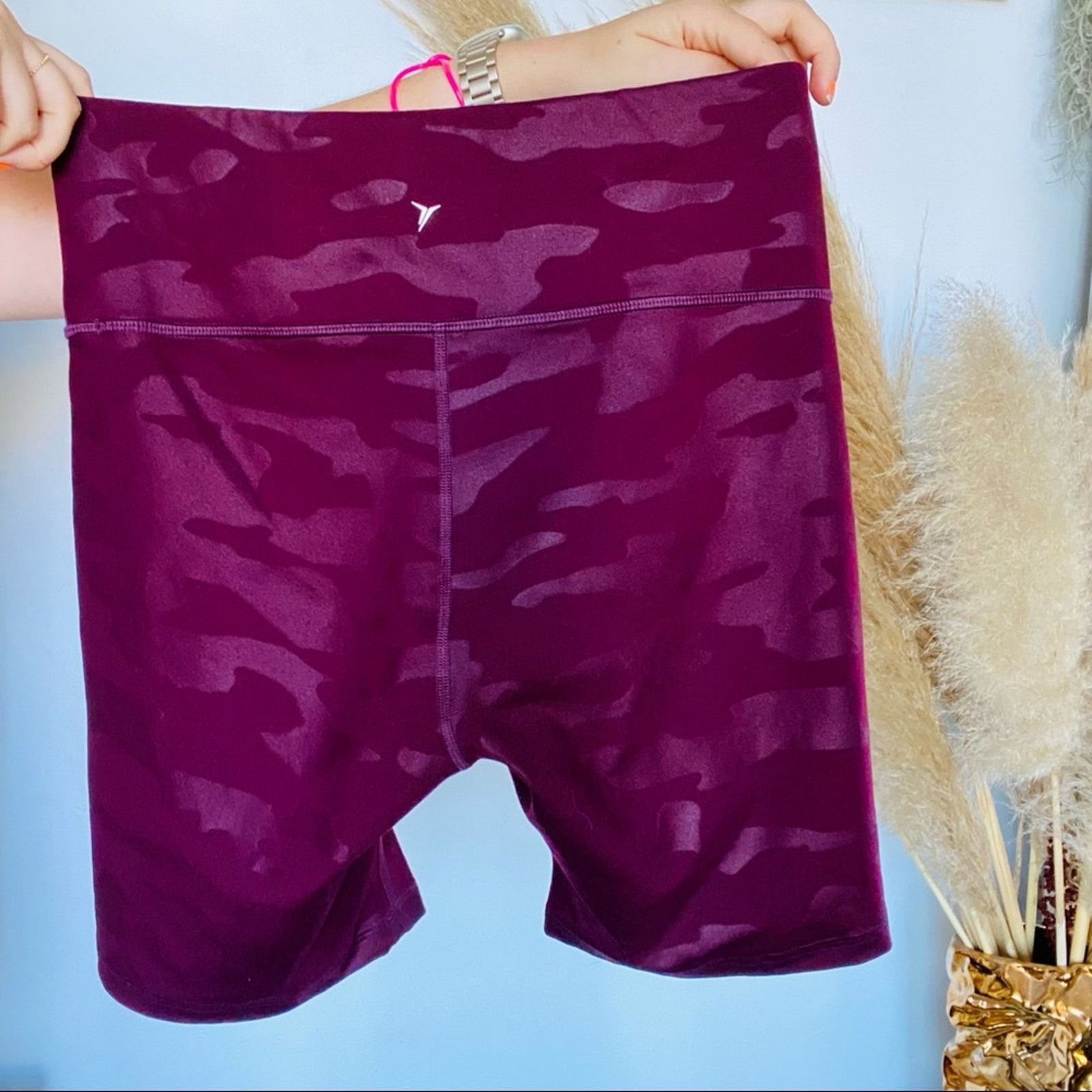 Old Navy OLD NAVY Purple Camo Print High Rise Waisted Biker Shorts 8" Size 29" - 4 Thumbnail
