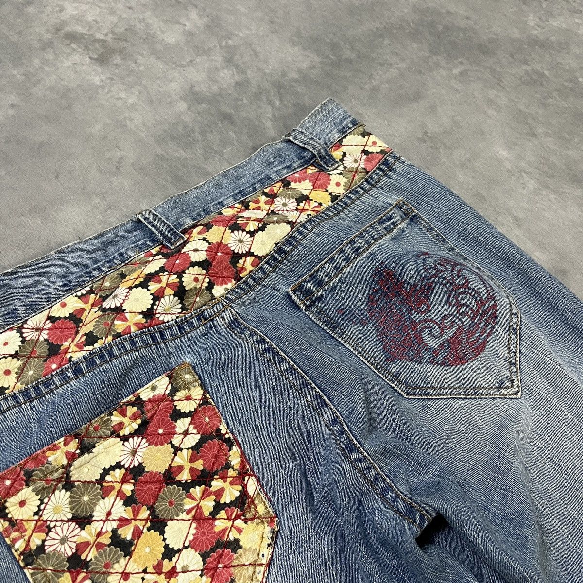 Japanese Brand Rare Japanese Art Denim – Sakura Blossom Embroidery Size US 34 / EU 50 - 14 Thumbnail