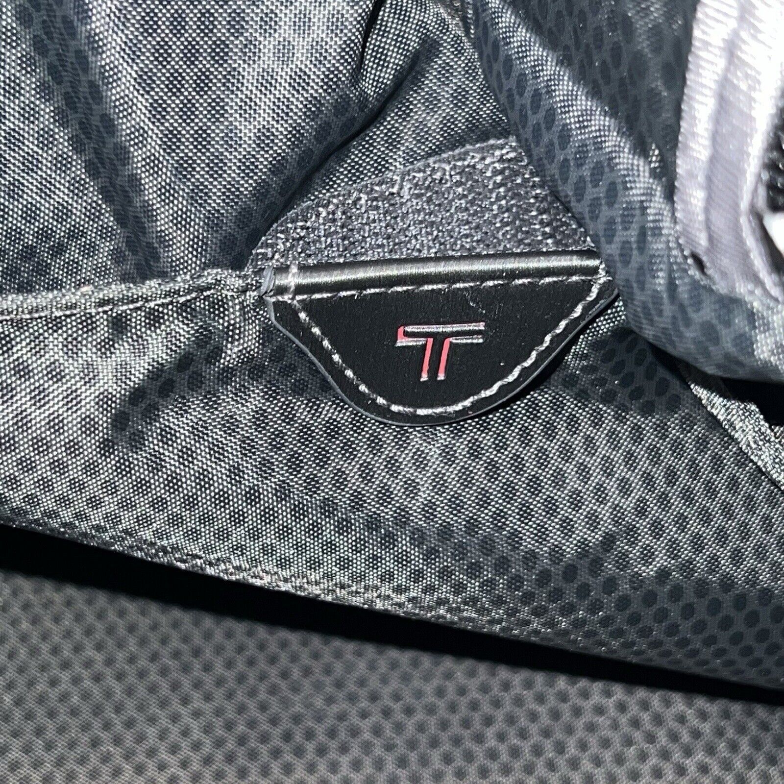 Tumi TUMI Tech Carry On Overnight Duffle Bag #5525D Duffels Black Size ONE SIZE - 14 Thumbnail