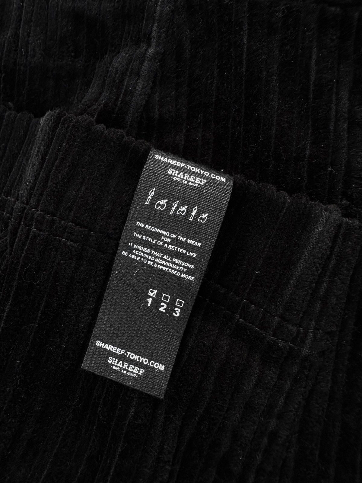 Japanese Brand × SHAREEF Shareef Black Corduroy Bondage Cargo Pants Size US 30 / EU 46 - 12 Thumbnail