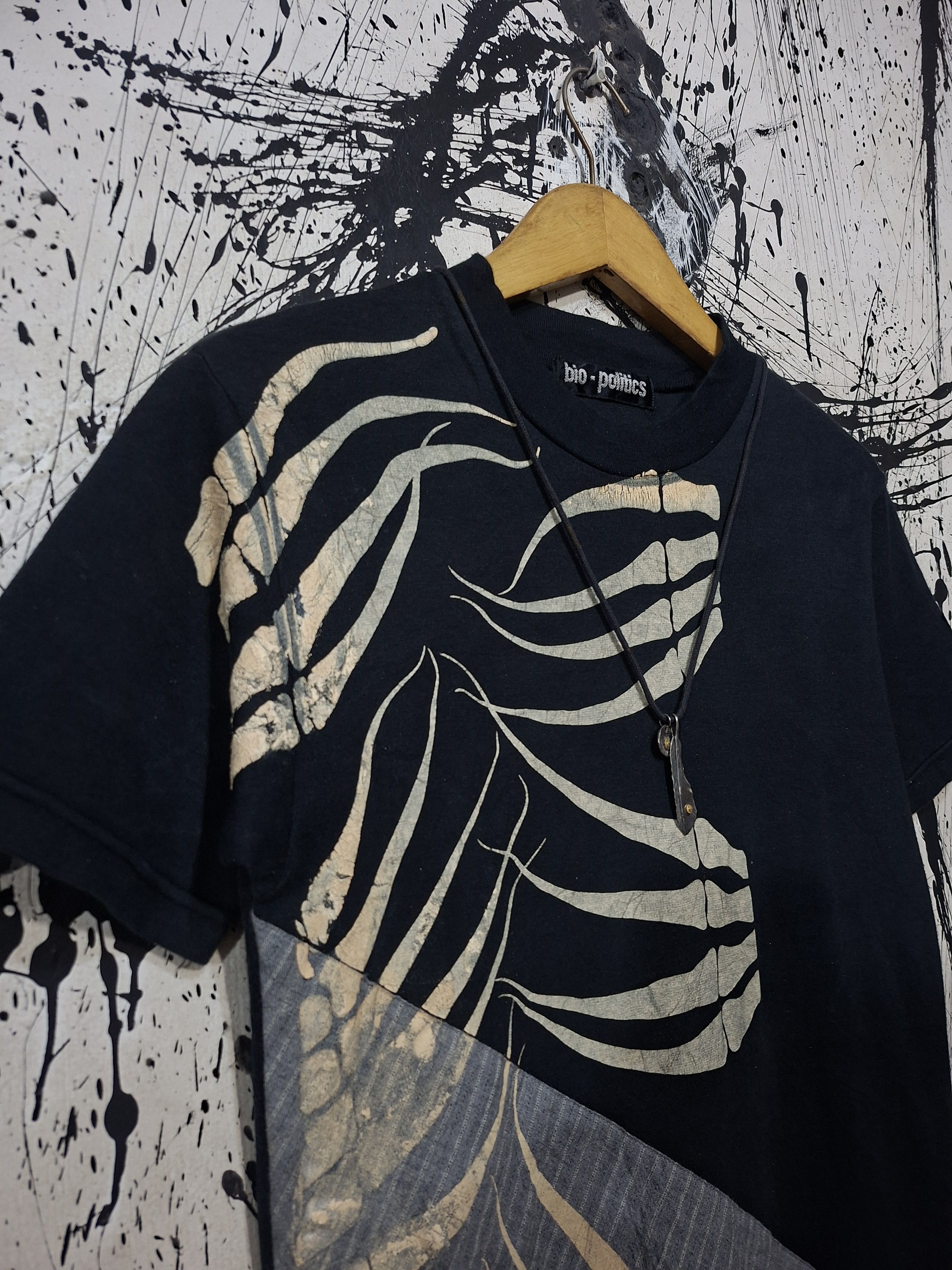 If Six Was Nine 00'S BIO-POLITICS "SKELETON ASYMMETRIC" VKEI T-SHIRT Size US M / EU 48-50 / 2 - 2 Thumbnail