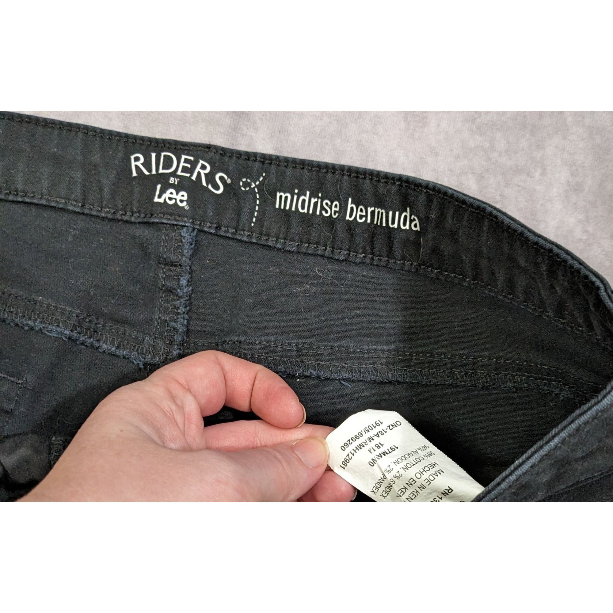 Lee Riders by Lee Midrise Black Bermuda Shorts Size 38" / US 16 / IT 52 - 5 Thumbnail