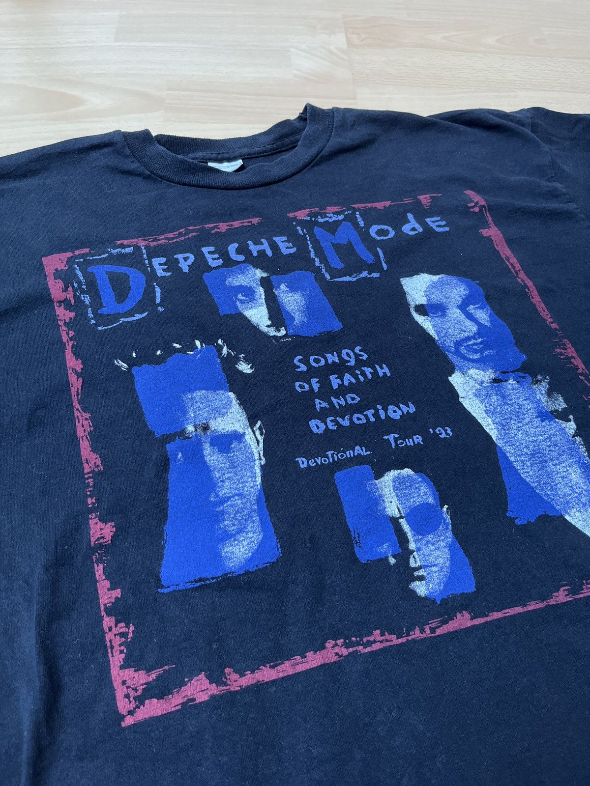 Band Tees Depeche Mode devotional tour tee Size US XL / EU 56 / 4 - 2 Thumbnail