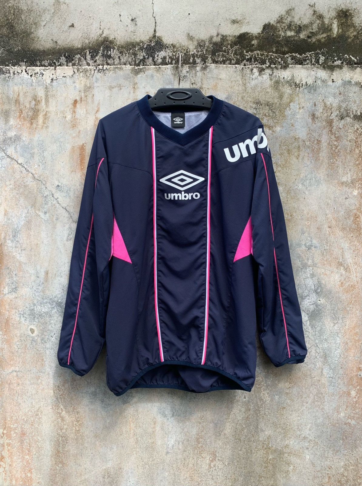 Umbro × Vintage Vintage Umbro Big Logo Longsleeve Jacket Size US L / EU 52-54 / 3 - 1 Thumbnail