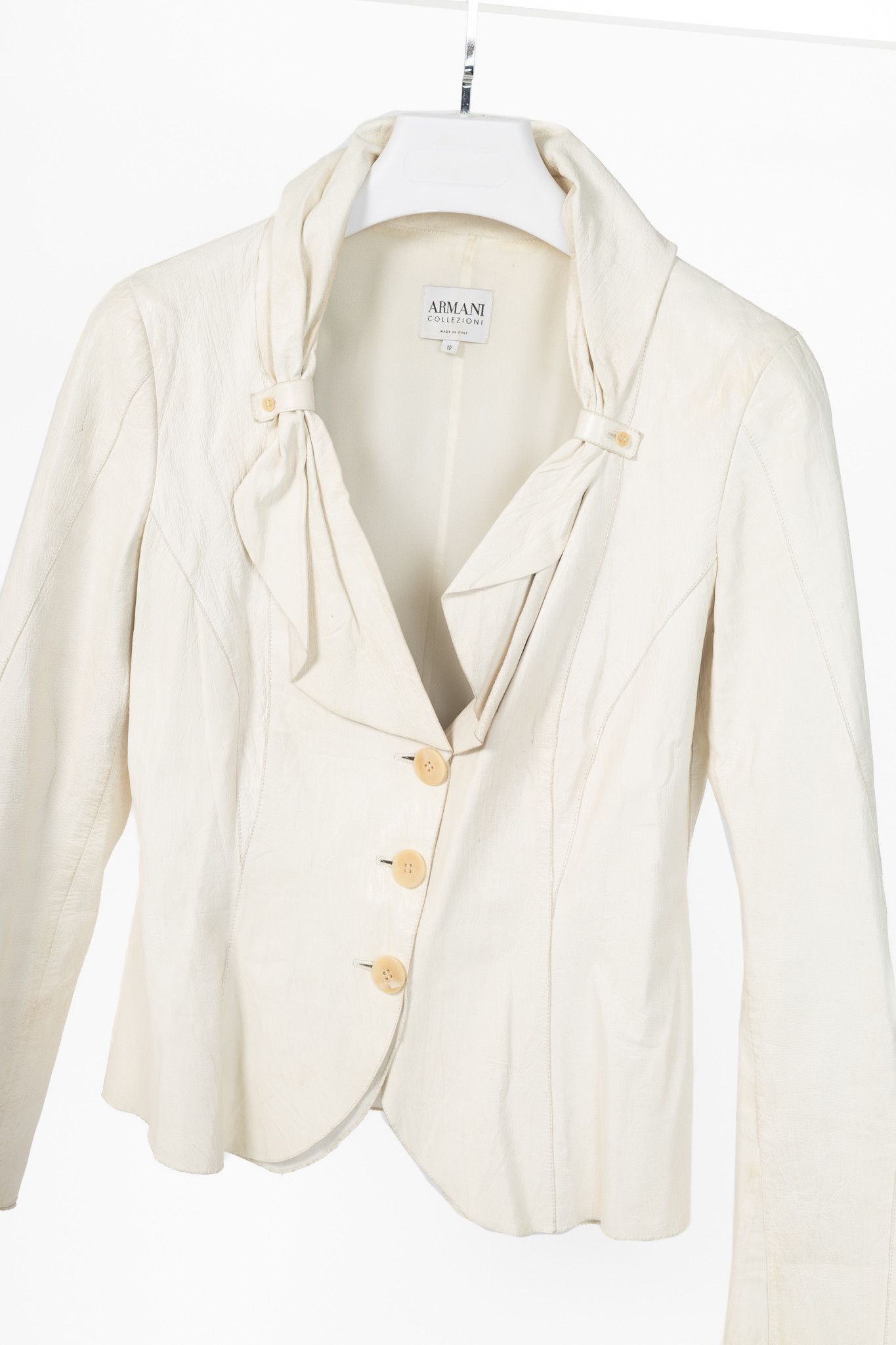 Armani Collezioni Armani Collezioni Cream Leather Shawl-Lapel Blazer Size L / US 10 / IT 46 - 3 Thumbnail
