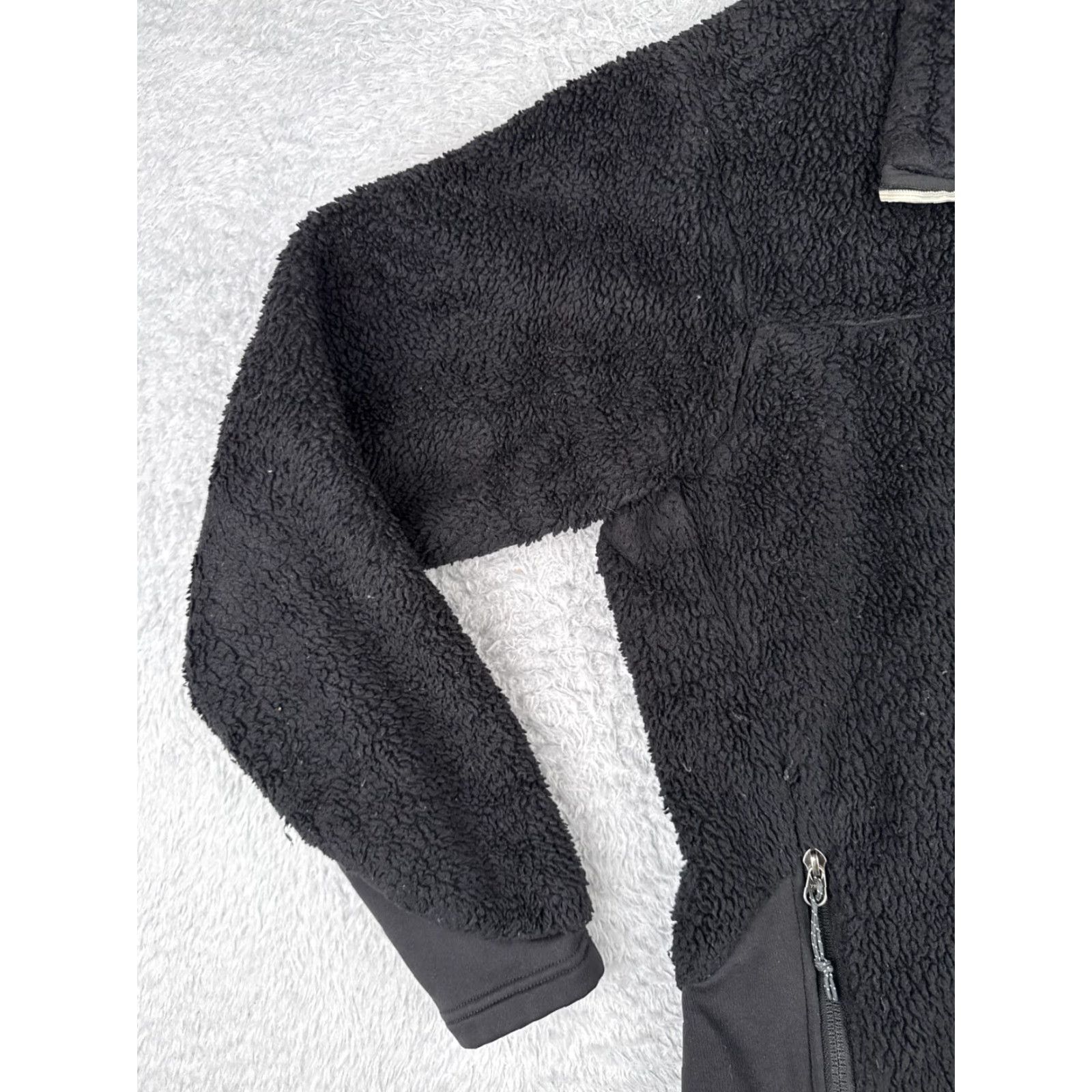 Mountain Hardwear Mountain Hardwear Jacket Womens Medium Black Full Zip Deep Pile Fleece Polyester Size M / US 6-8 / IT 42-44 - 3 Thumbnail