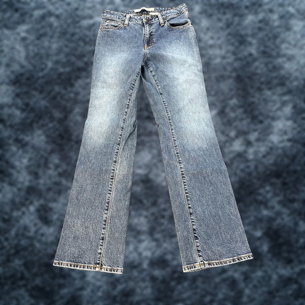 Gap VINTAGE Gap Jeans Womens Bootcut 28x28 Med Wash Mid Rise Y2K Distressed Relaxed Regular Girls? Size 28" / US 6 / IT 42 - 1 Thumbnail
