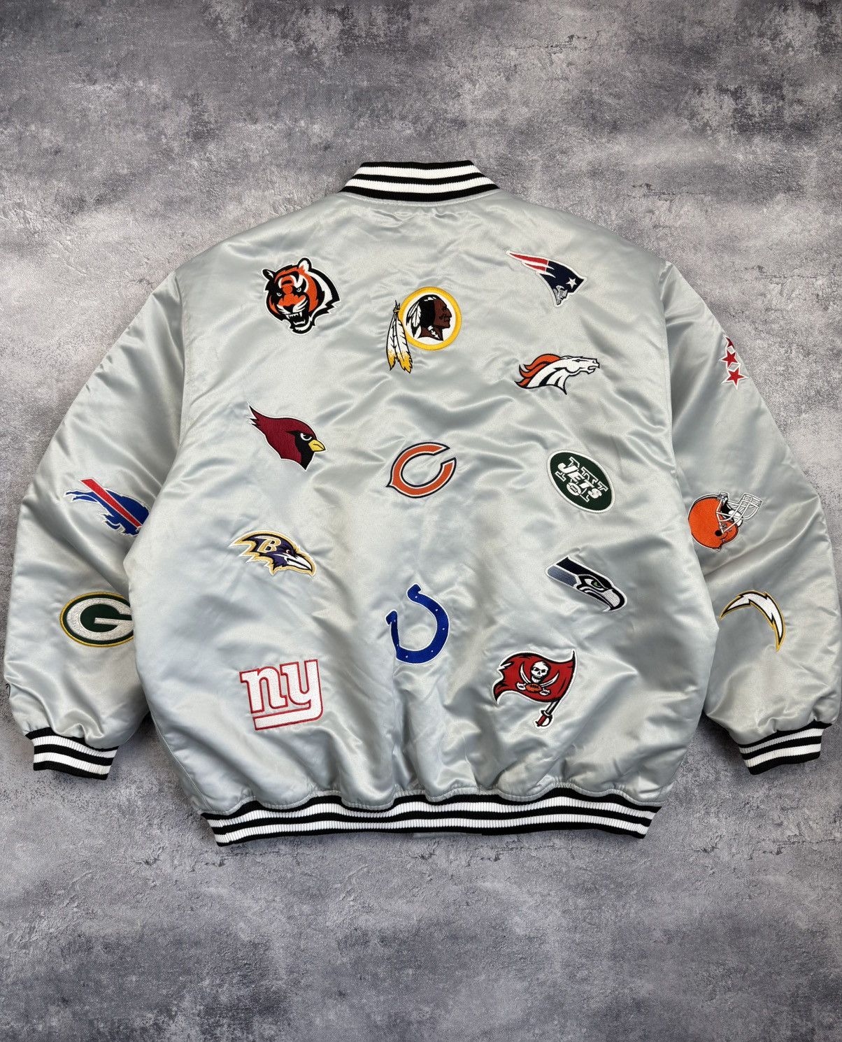 NFL Vintage NFL Reebok All Over Team Logo Patch Bomber Jacket Size US XXL / EU 58 / 5 - 12 Thumbnail