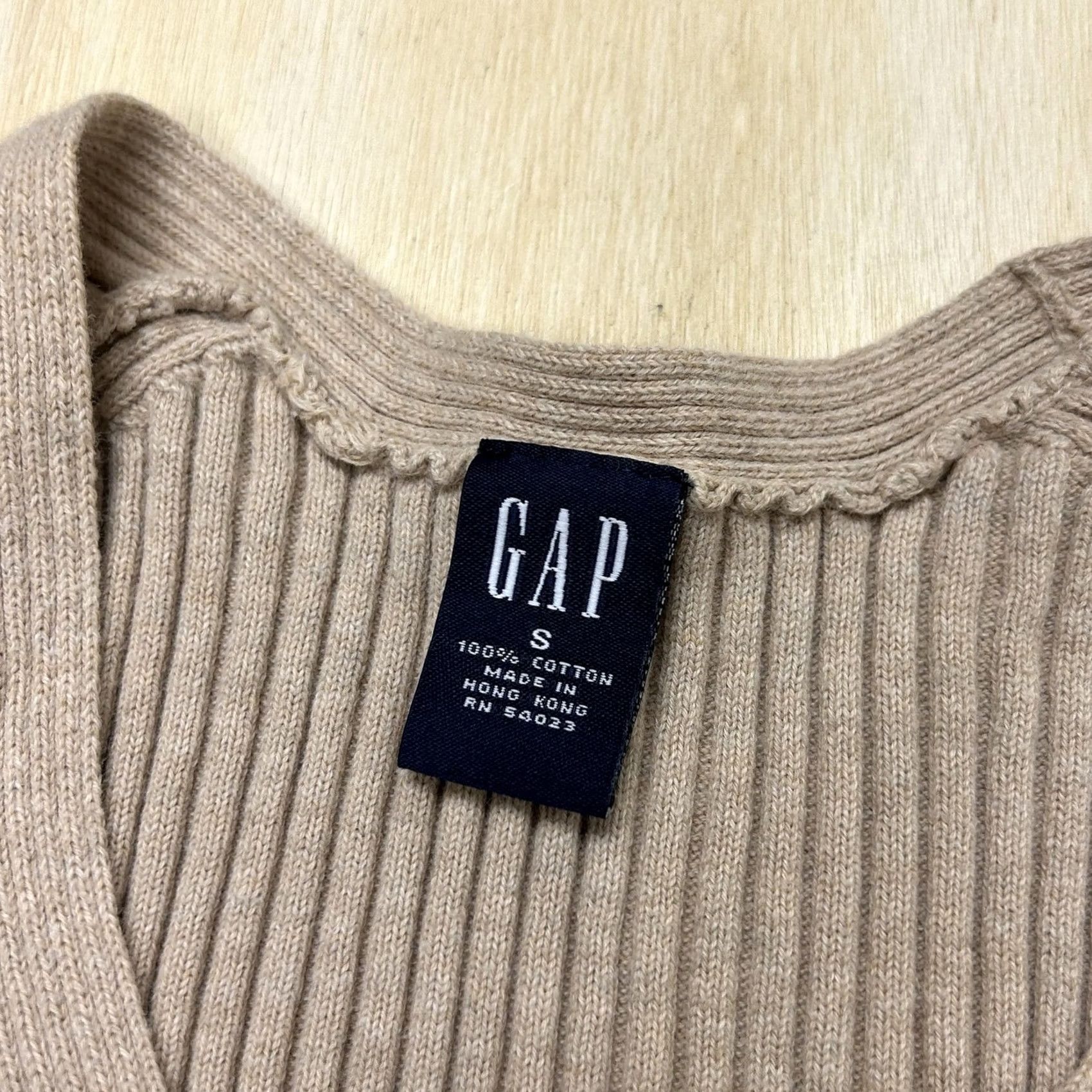 Gap Y2K Gap Sweater Vest Womens Small Beige V Neck Ribbed Tight-Knit Cotton Stretch Vest Size S / US 4 / IT 40 - 3 Thumbnail