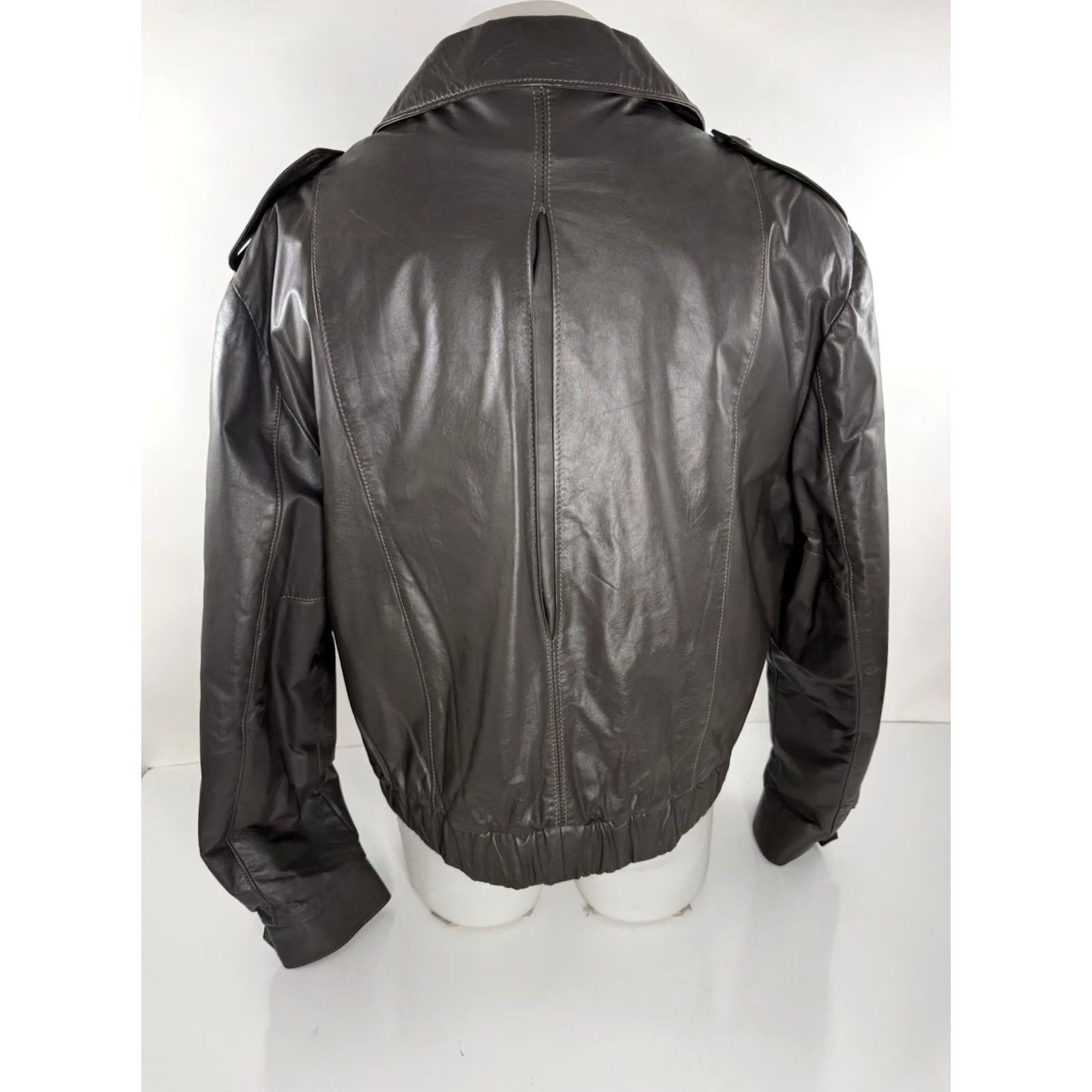 Oleg Cassini OLEG CASSINI Leather Double Breasted Vintage Mens 46 Bomber Jacket Gray 90s Men’s Hoodie? Size US S / EU 44-46 / 1 - 4 Thumbnail
