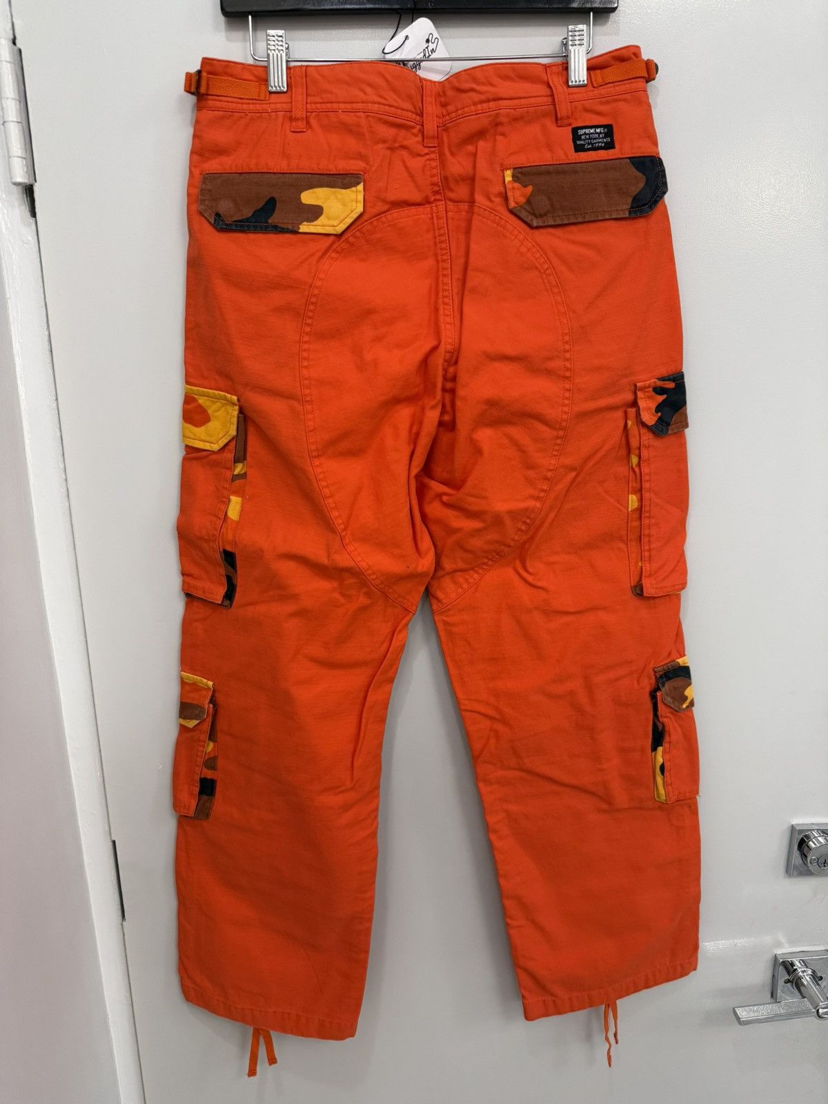 Supreme Supreme Orange Camo Pants Size US 30 / EU 46 - 4 Thumbnail