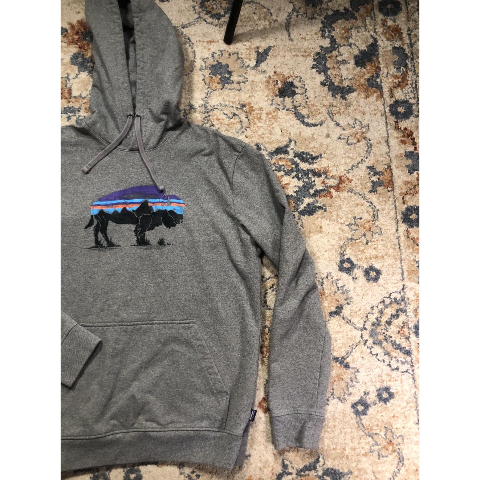 Patagonia Patagonia Hoodie Mens Medium Graphic Print Bison Logo Fleece Uprisal Pullover Gray Size US M / EU 48-50 / 2 - 4 Thumbnail