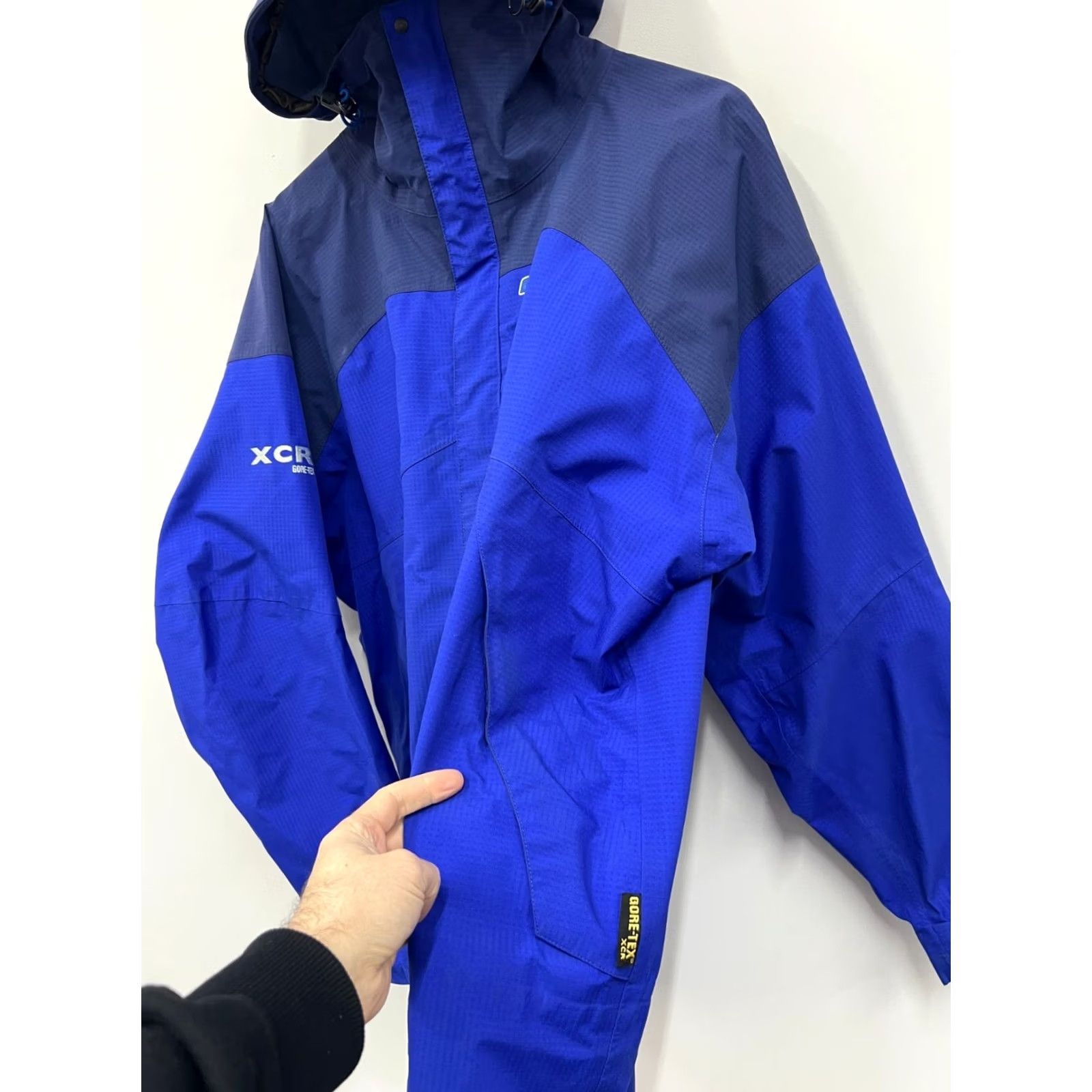 Berghaus VINTAGE Berghaus Jacket Men 2XL Blue Hooded Gore-Tex XCR Coat Size US XXL / EU 58 / 5 - 2 Thumbnail