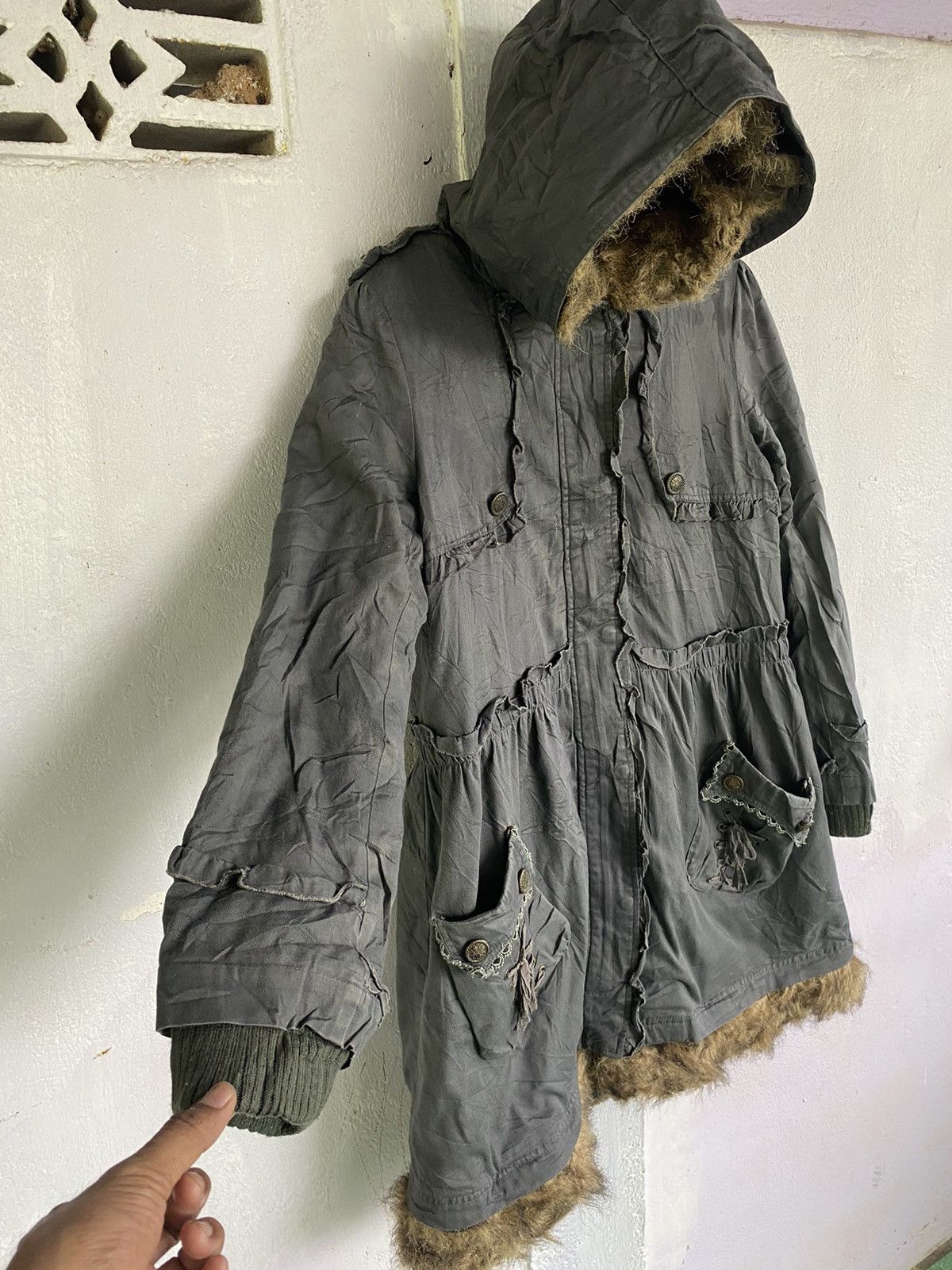 Axist Axes Femme Long Coat Fur With Hoodie Size US M / EU 48-50 / 2 - 5 Thumbnail