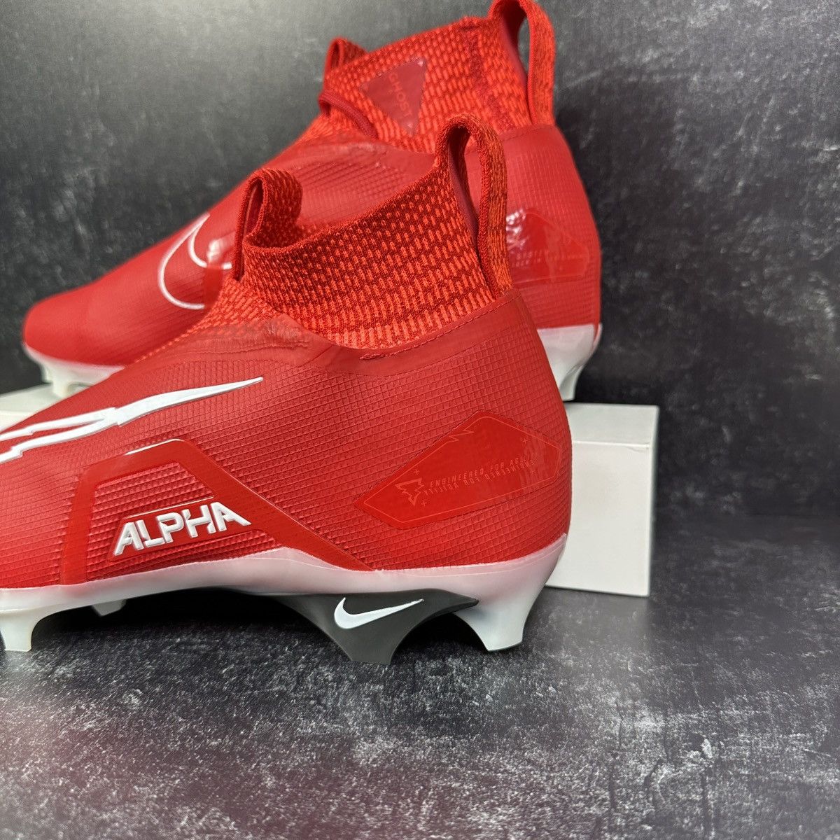 Nike ALPHA MENACE ELITE 3 UNIVERSITY RED FOOTBALL CLEATS FLYKNIT Size US 9 / EU 42 - 9 Thumbnail