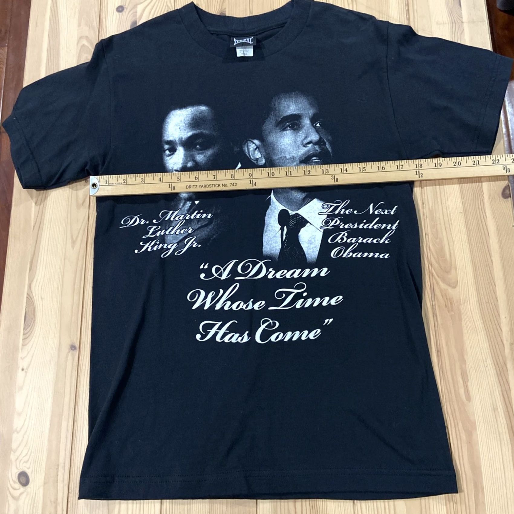 Tapout VINTAGE Tapout T-Shirt MLK Obama Small Crew Neck Short Sleeve Beige 70s 80s Political Men S Size US S / EU 44-46 / 1 - 6 Thumbnail