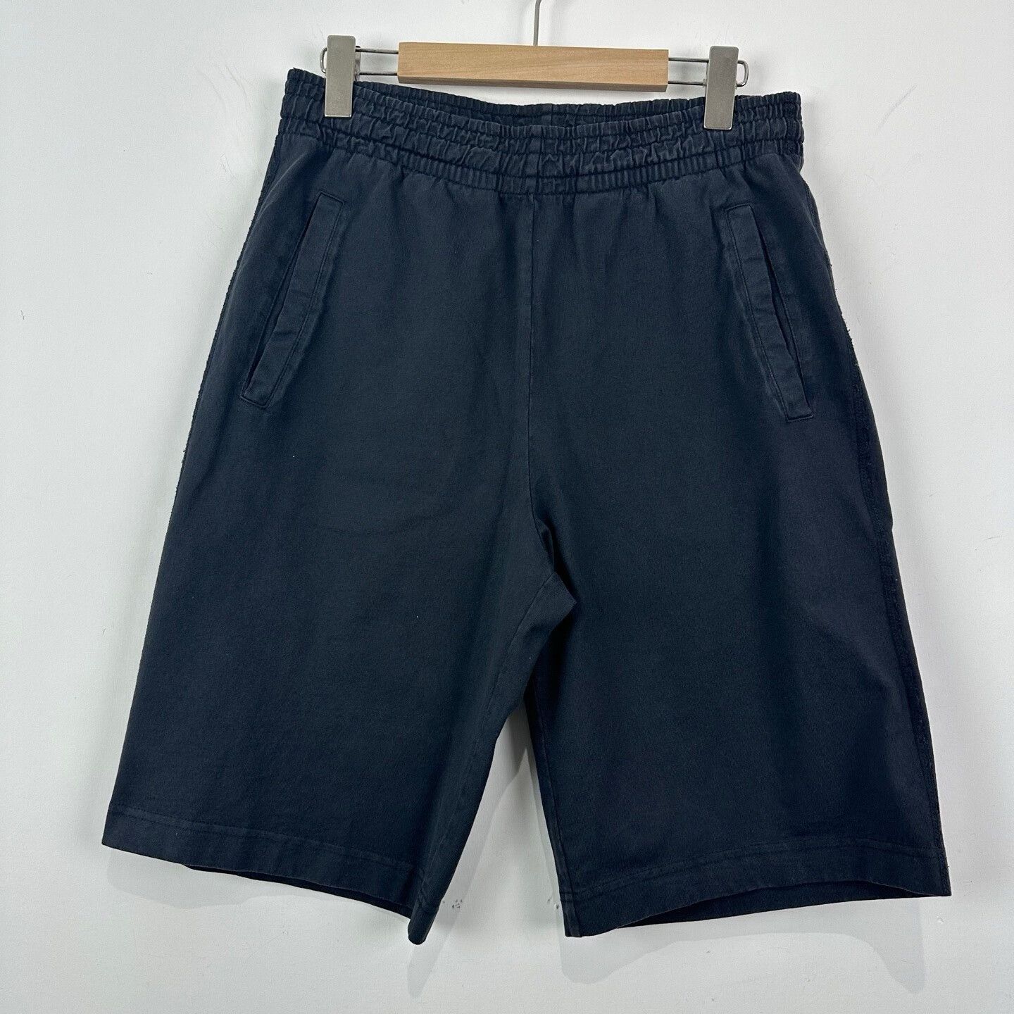 Acne Studios Acne Studios Vintage Mid-Rise Shorts Size 24" / US 00 / IT 34 - 1 Thumbnail
