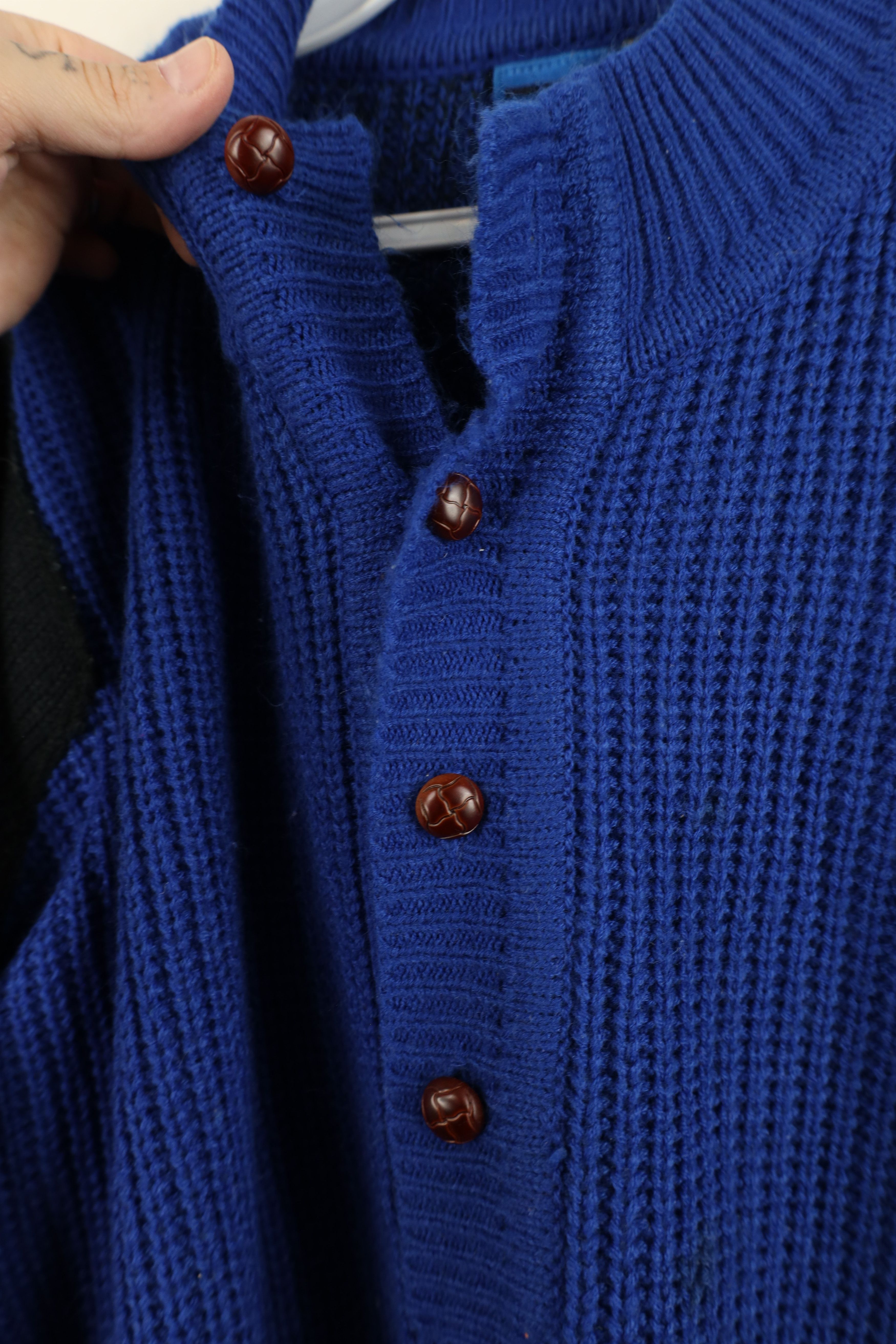 Vintage Vintage 90s Streetwear Chunky Ribbed Knit Henley Sweater Size US XL / EU 56 / 4 - 4 Thumbnail