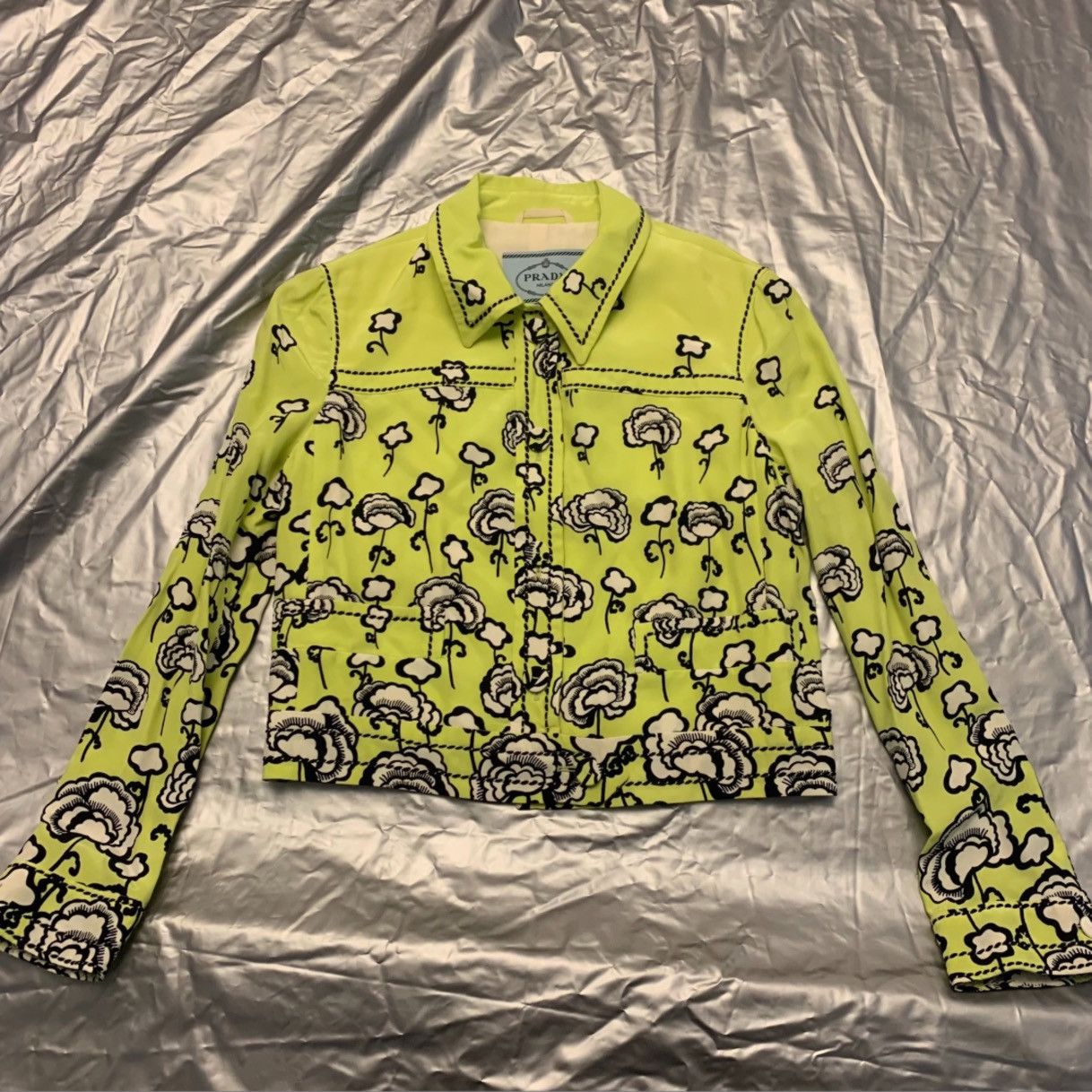 Prada Prada silk jacket in green Size M / US 6-8 / IT 42-44 - 1 Thumbnail