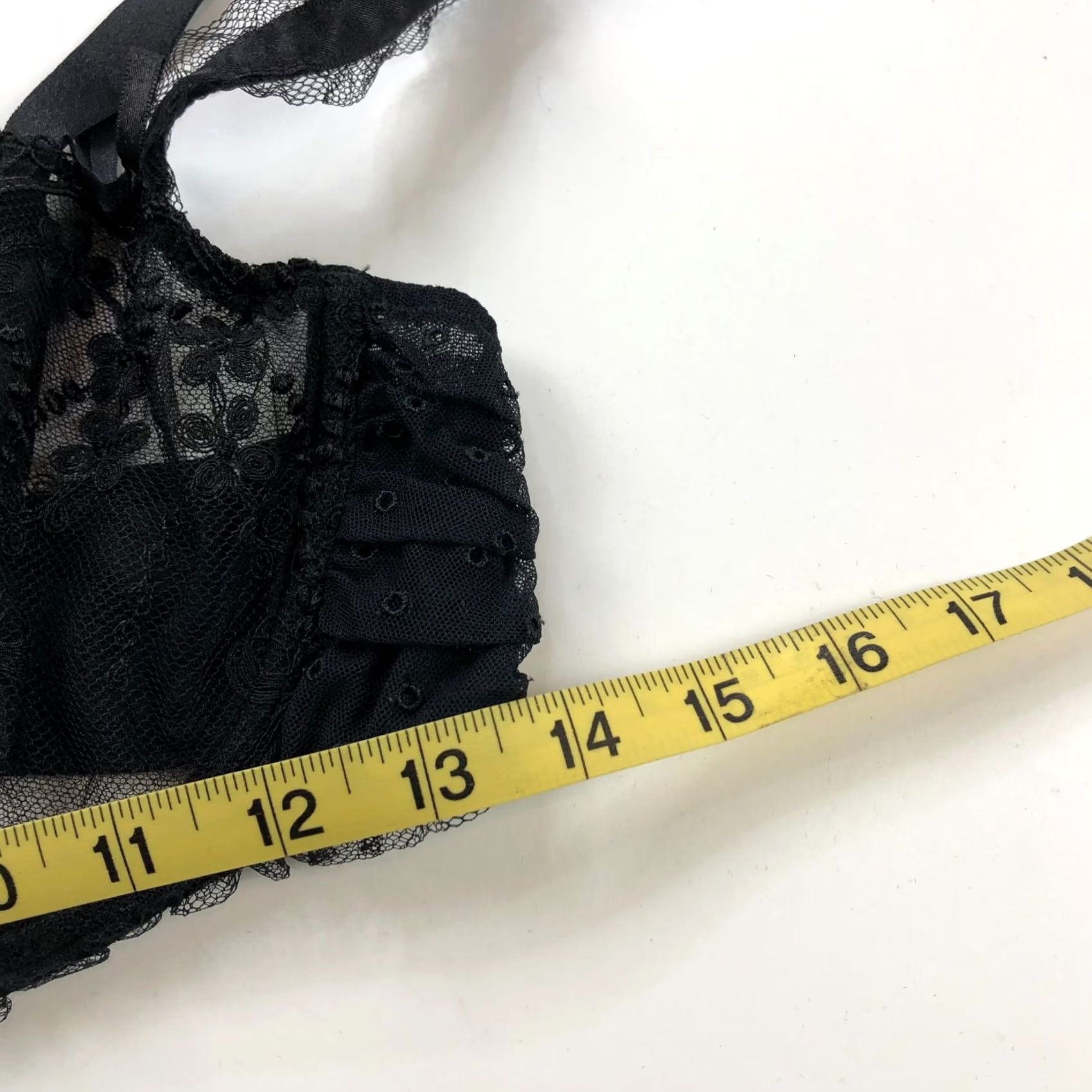 Vintage Chantelle Bra / 28 Band DD Cup Unlined Lace Black / Underwire / Regular / Women’s / 4.26 Rating Size ONE SIZE - 5 Thumbnail
