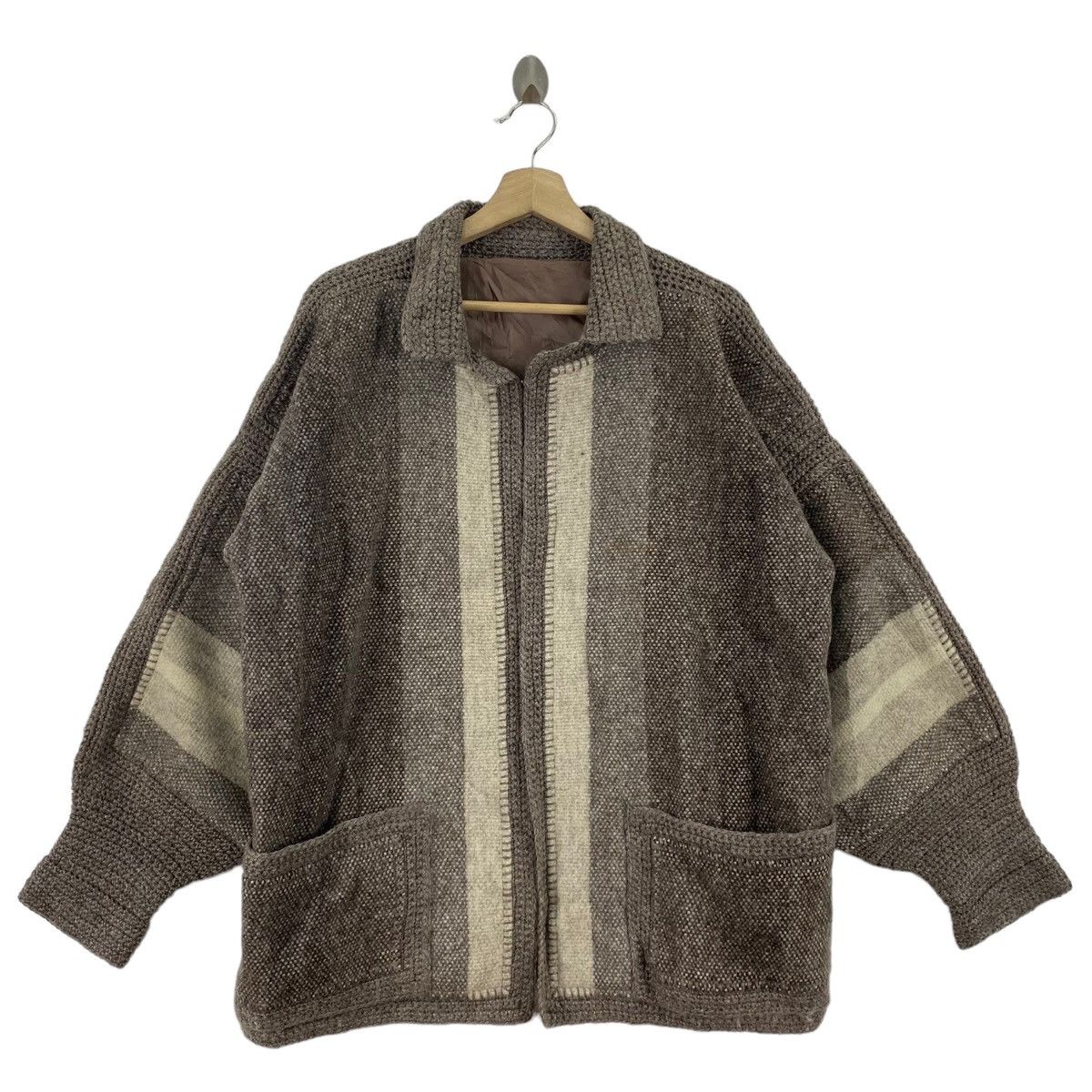 Vintage Vintage ESTHER SHERRIFF New Zealand Brand Wool Sweater Size US XL / EU 56 / 4 - 1 Thumbnail