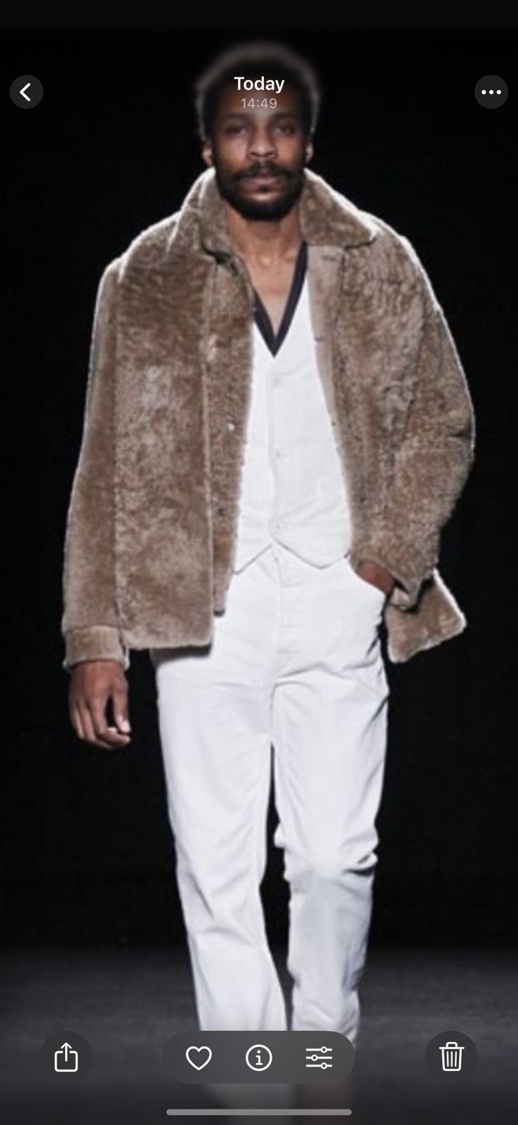 Maison Margiela RUNWAY PIECE, MAISON MARGIELA SHEARLING JACKET SIZE48 Size US M / EU 48-50 / 2 - 15 Thumbnail