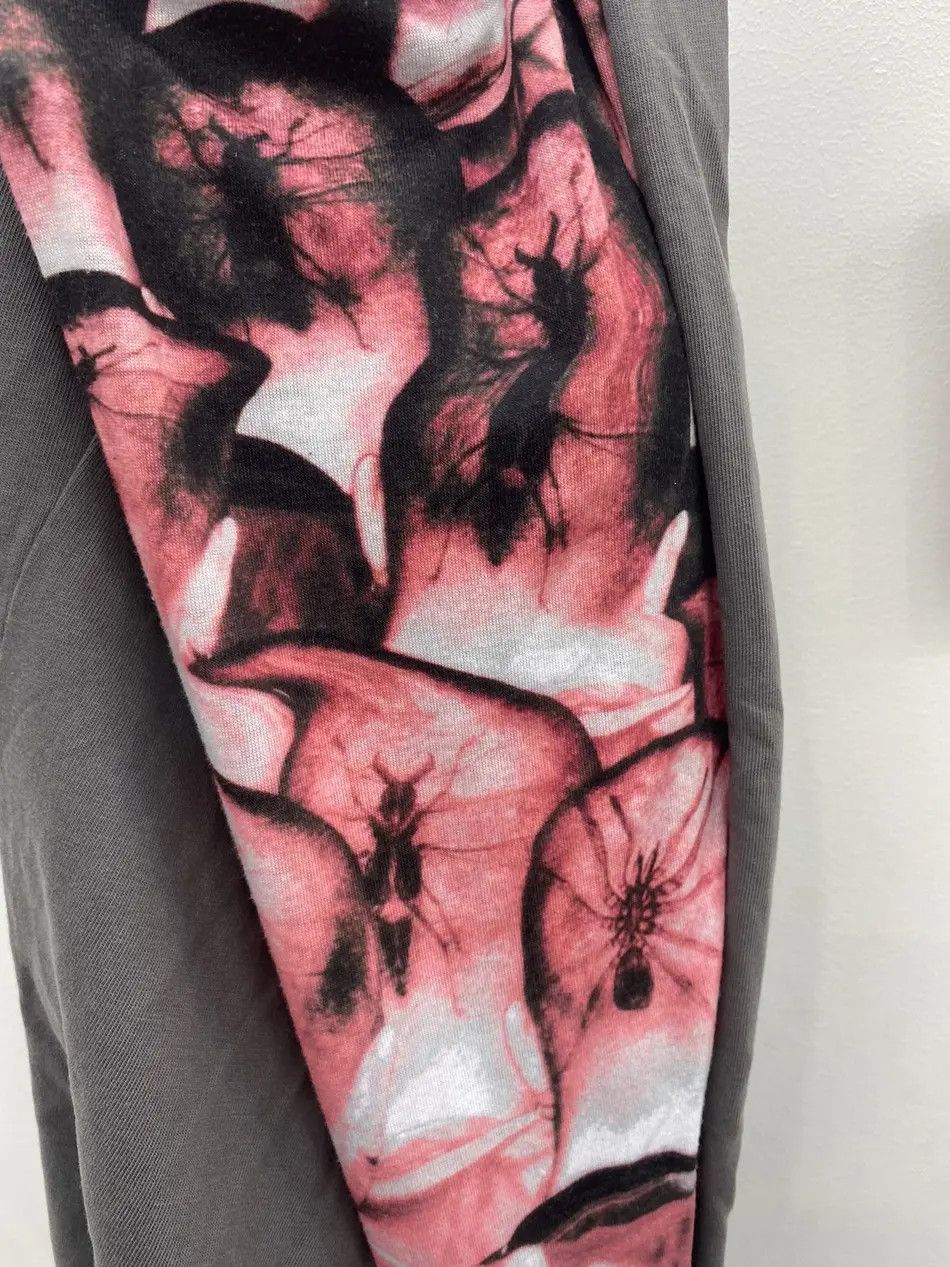 Sp5der Spider Worldwide Spiders Eggs Printed Long Sleeve Tee Size US S / EU 44-46 / 1 - 2 Thumbnail