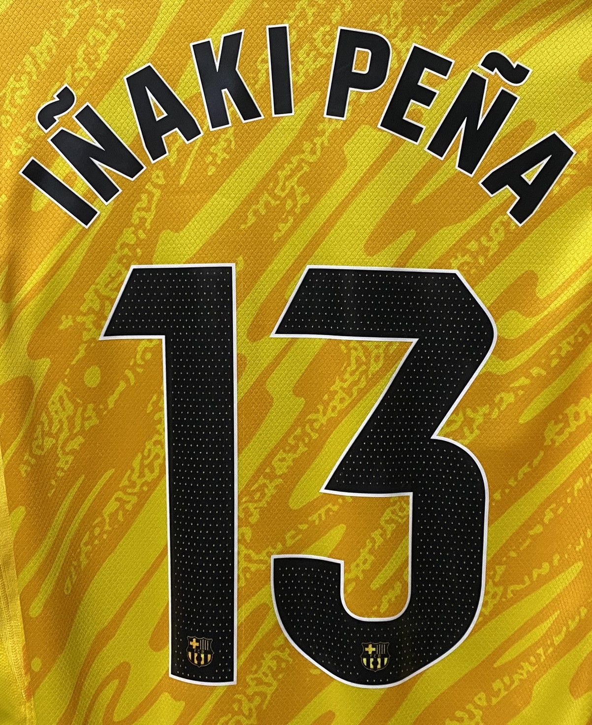 Nike Barcelona x Coldplay 2024-2025 Goalkeeper Jersey Inaki Pena Size US M / EU 48-50 / 2 - 4 Thumbnail