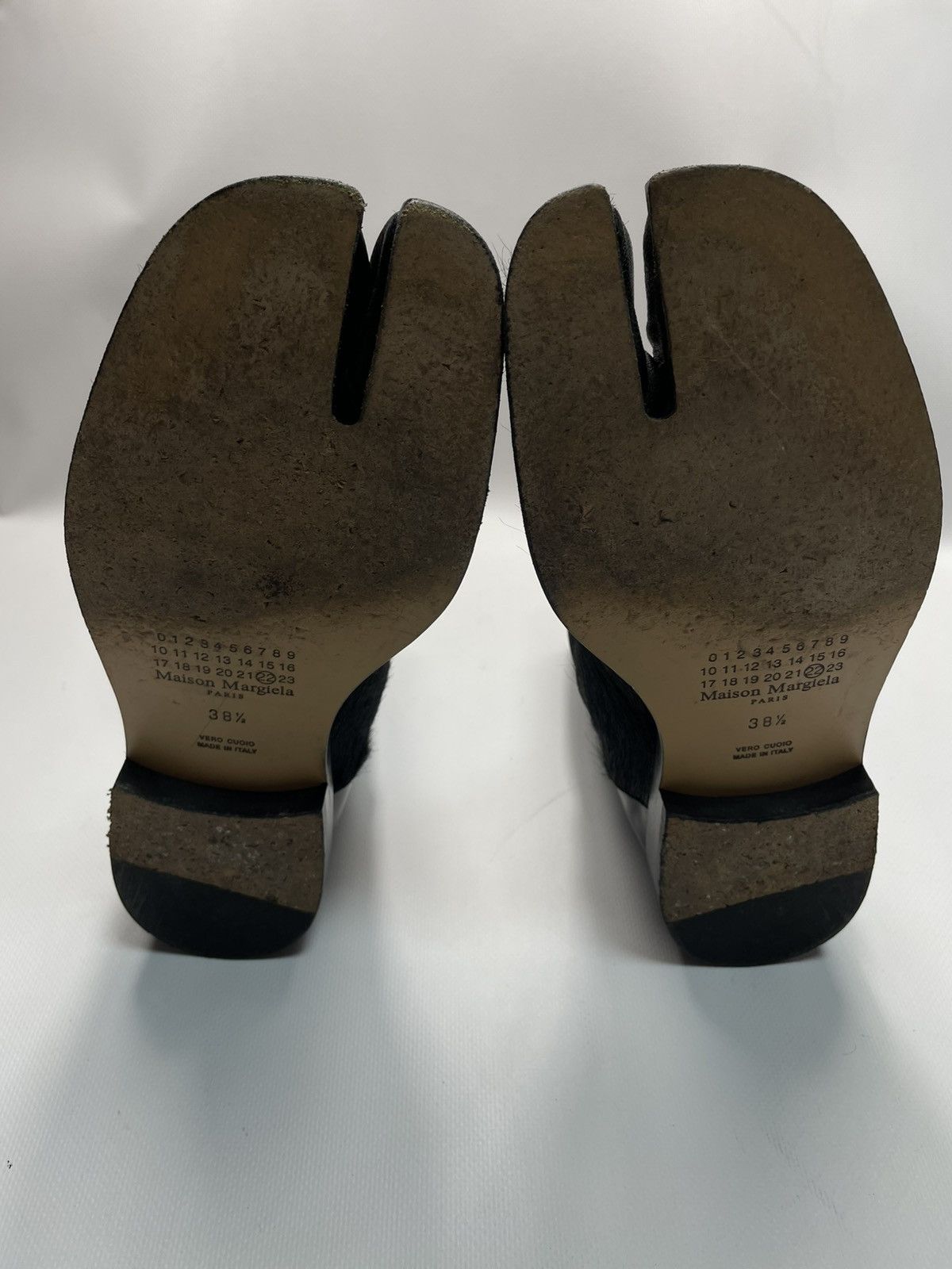 Maison Margiela Maison Margiela Tabi Pony Hair Chelsea Boots Black Size 38.5 Size US 8.5 / IT 38.5 - 10 Thumbnail
