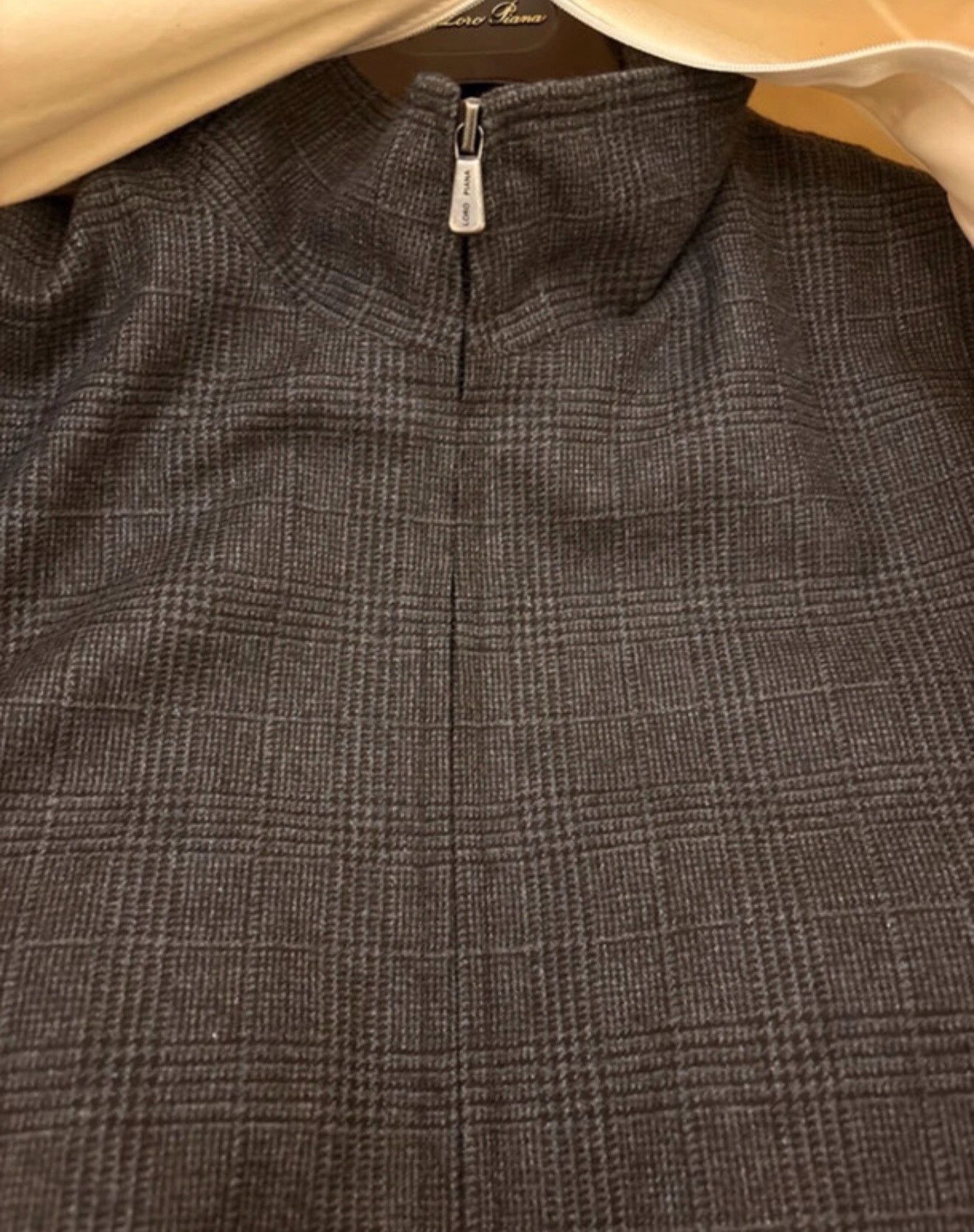 Loro Piana luxurious gray cashmere vest by loro piana Size US M / EU 48-50 / 2 - 6 Thumbnail