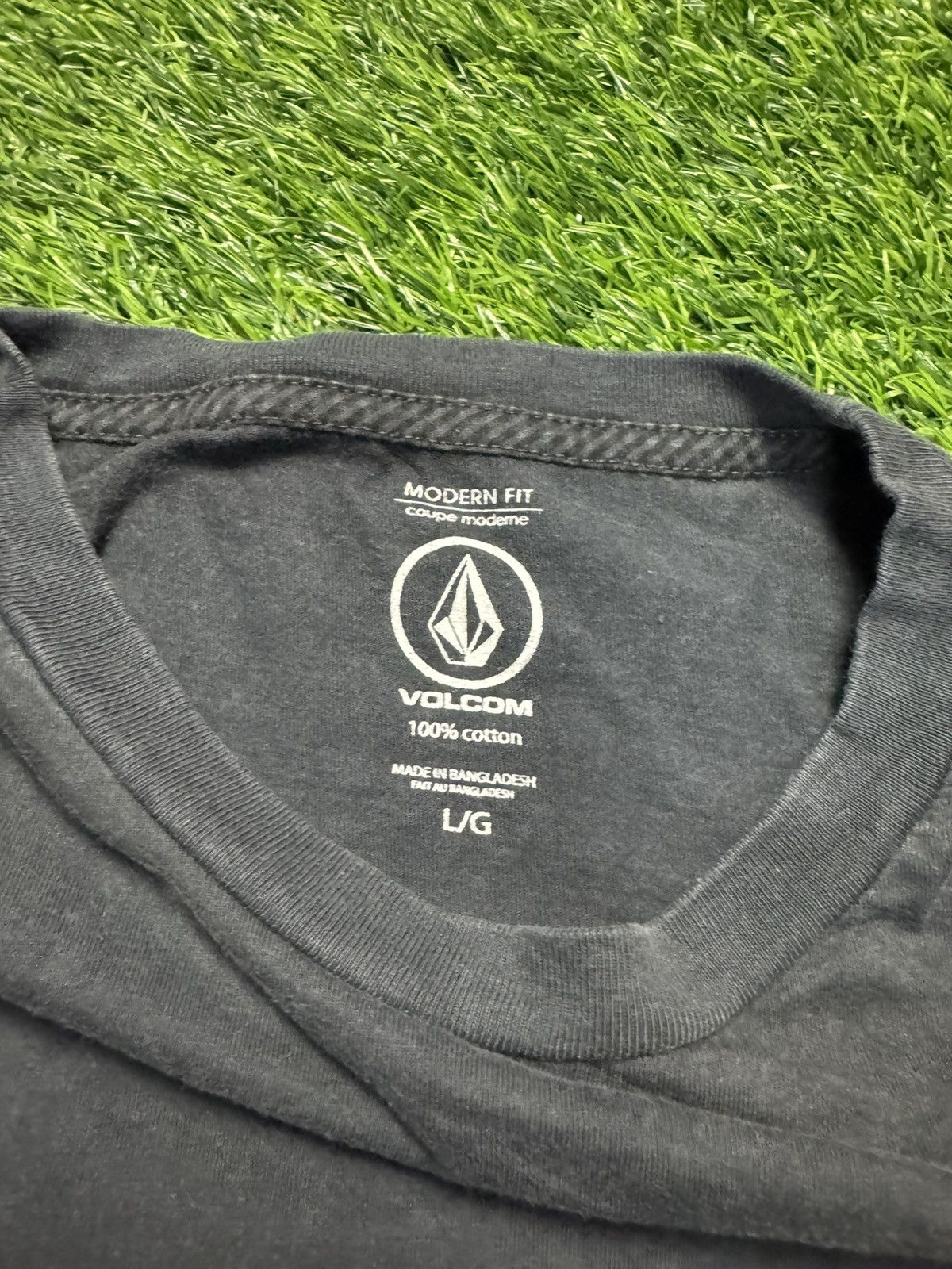 Volcom assorted tshirt - volcom long sleeve Size US L / EU 52-54 / 3 - 7 Thumbnail